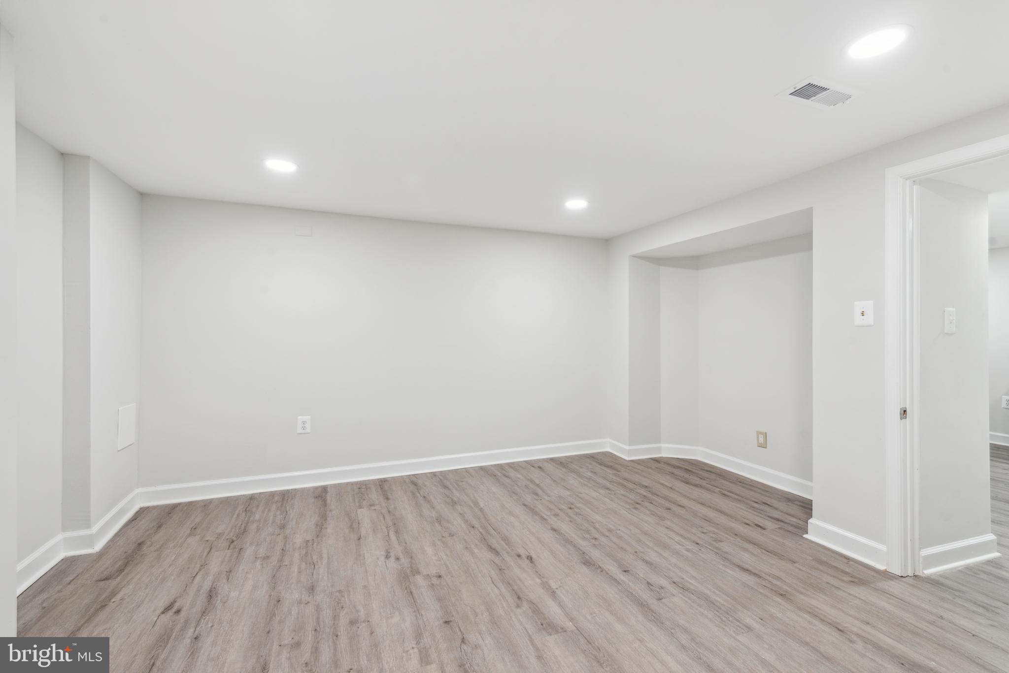 CHARLESMONT - Residential