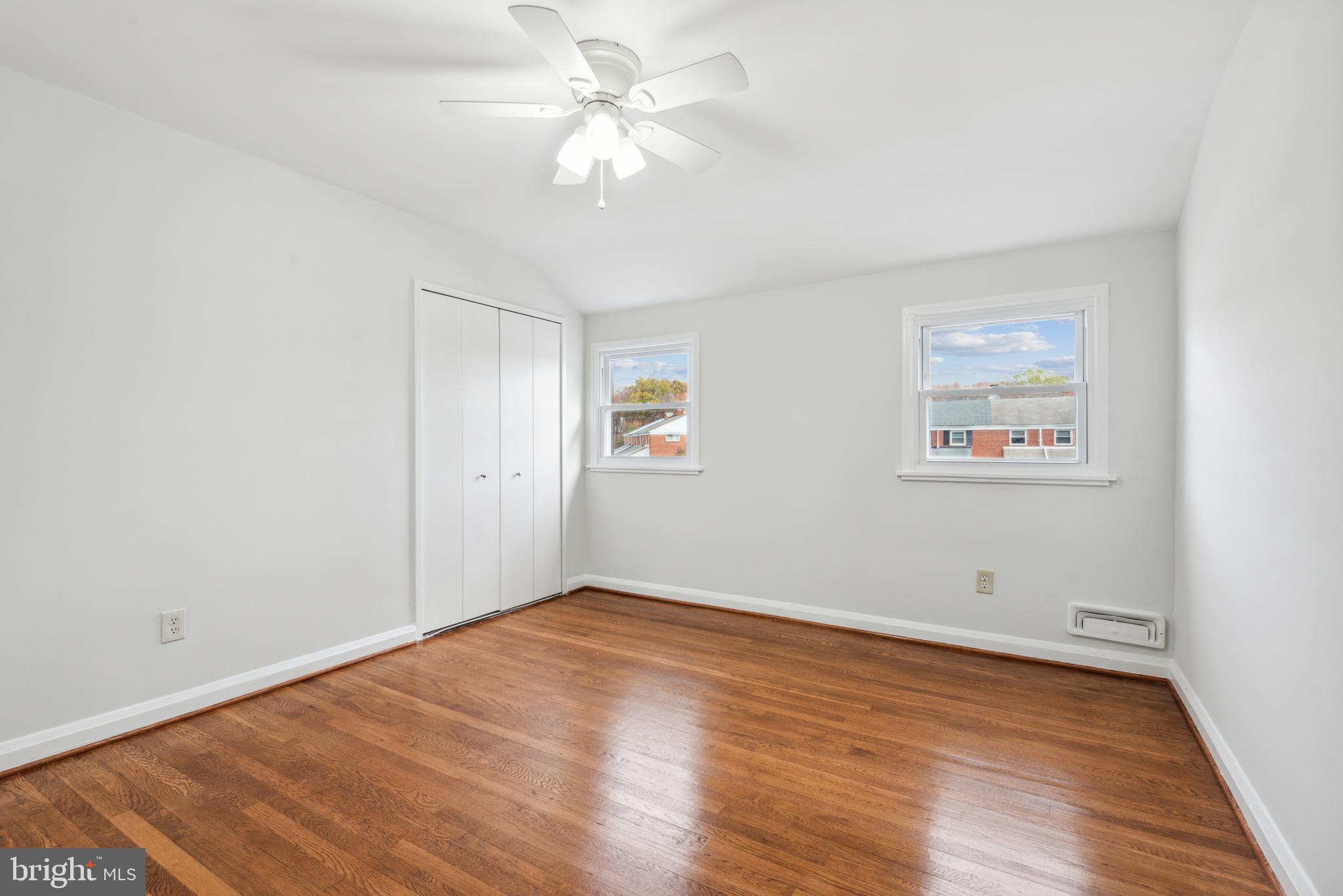 CHARLESMONT - Residential