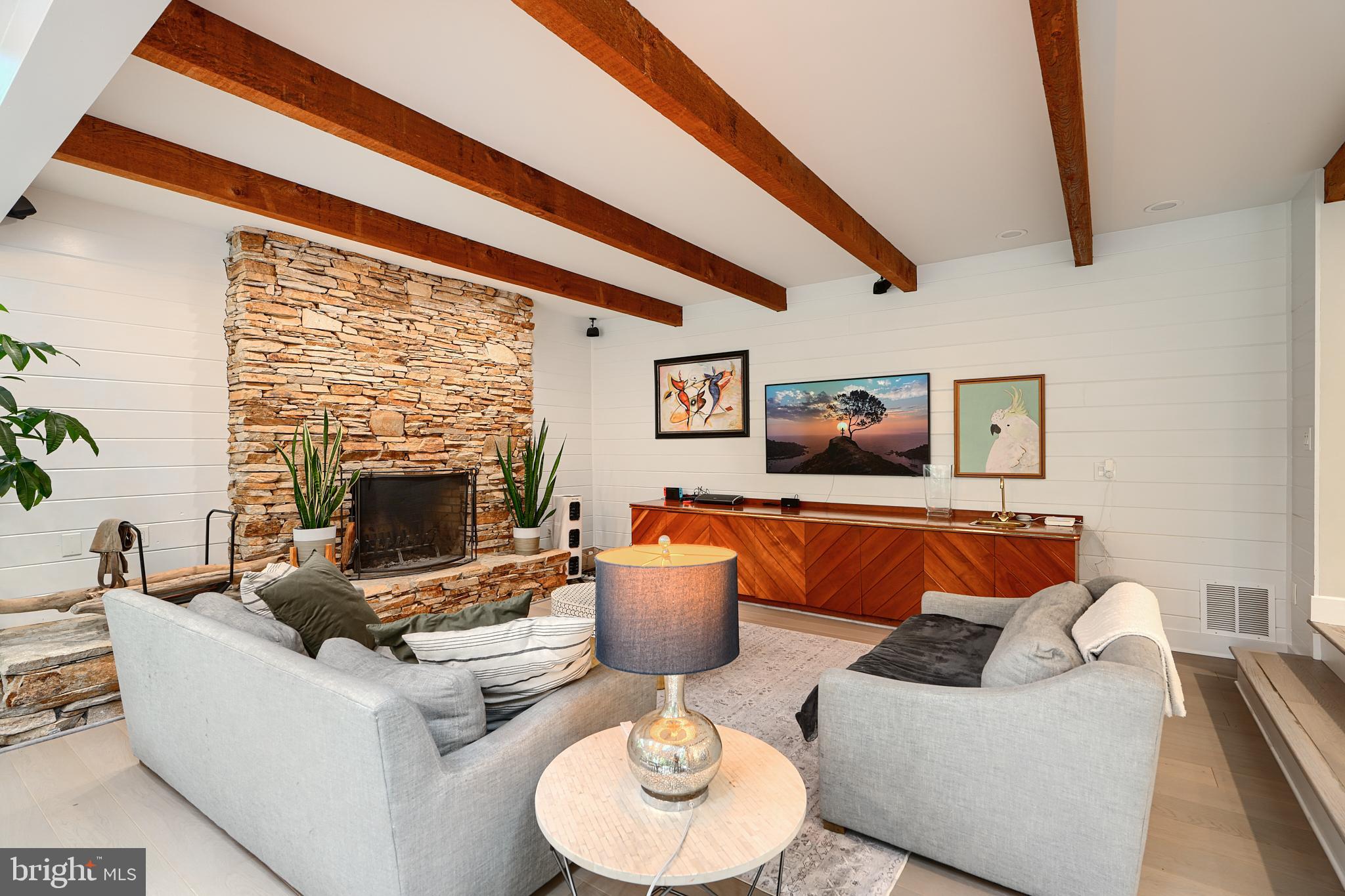 RIVENDELL - Residential