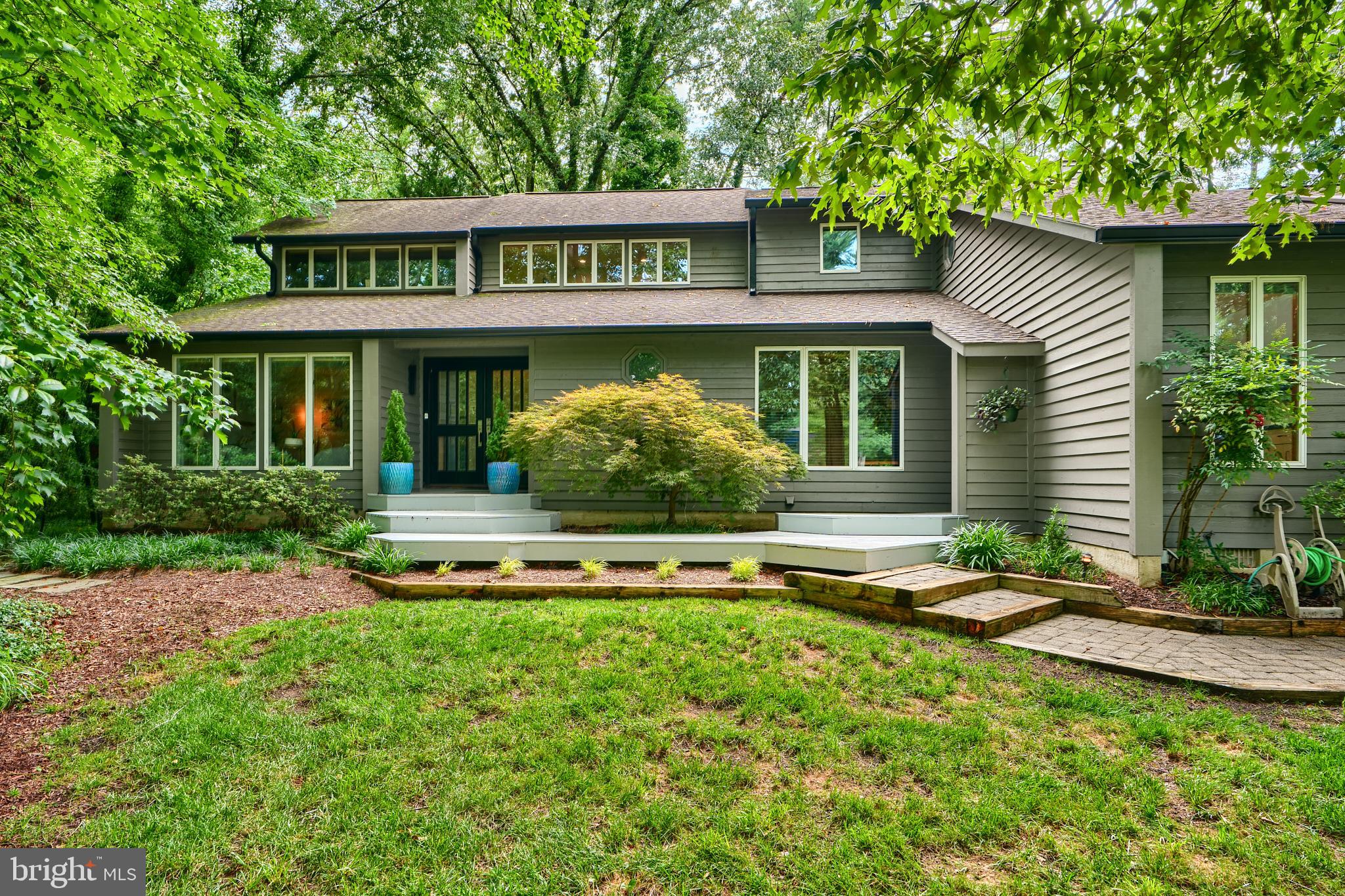 449 BRAEWOOD WAY