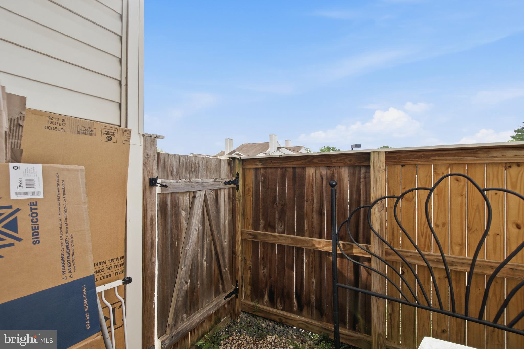 VILLAS AT COUNTRYSIDE - Residential