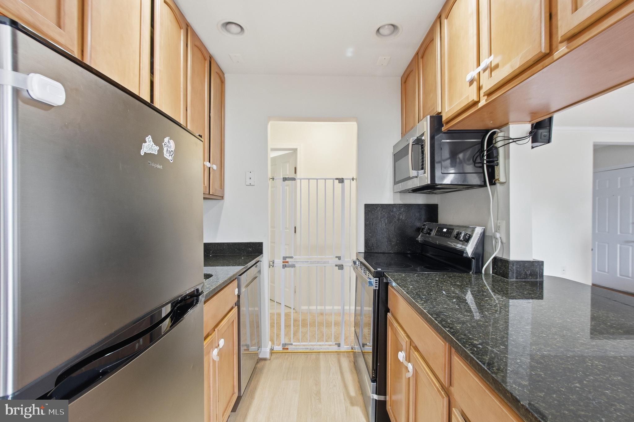 VILLAS AT COUNTRYSIDE - Residential