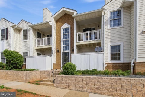 Condo For Sale - 118 Westwick Court #1<br/> STERLING, VA 20165