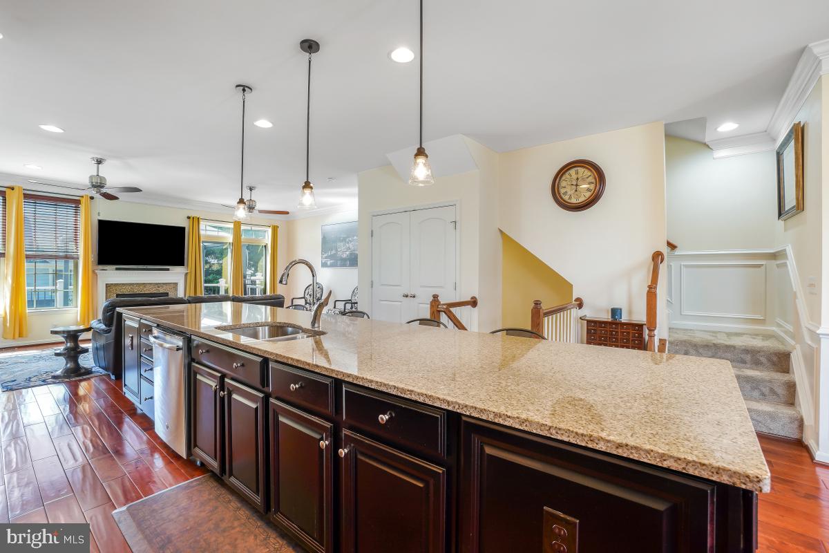 OCCOQUAN HEIGHTS - Residential