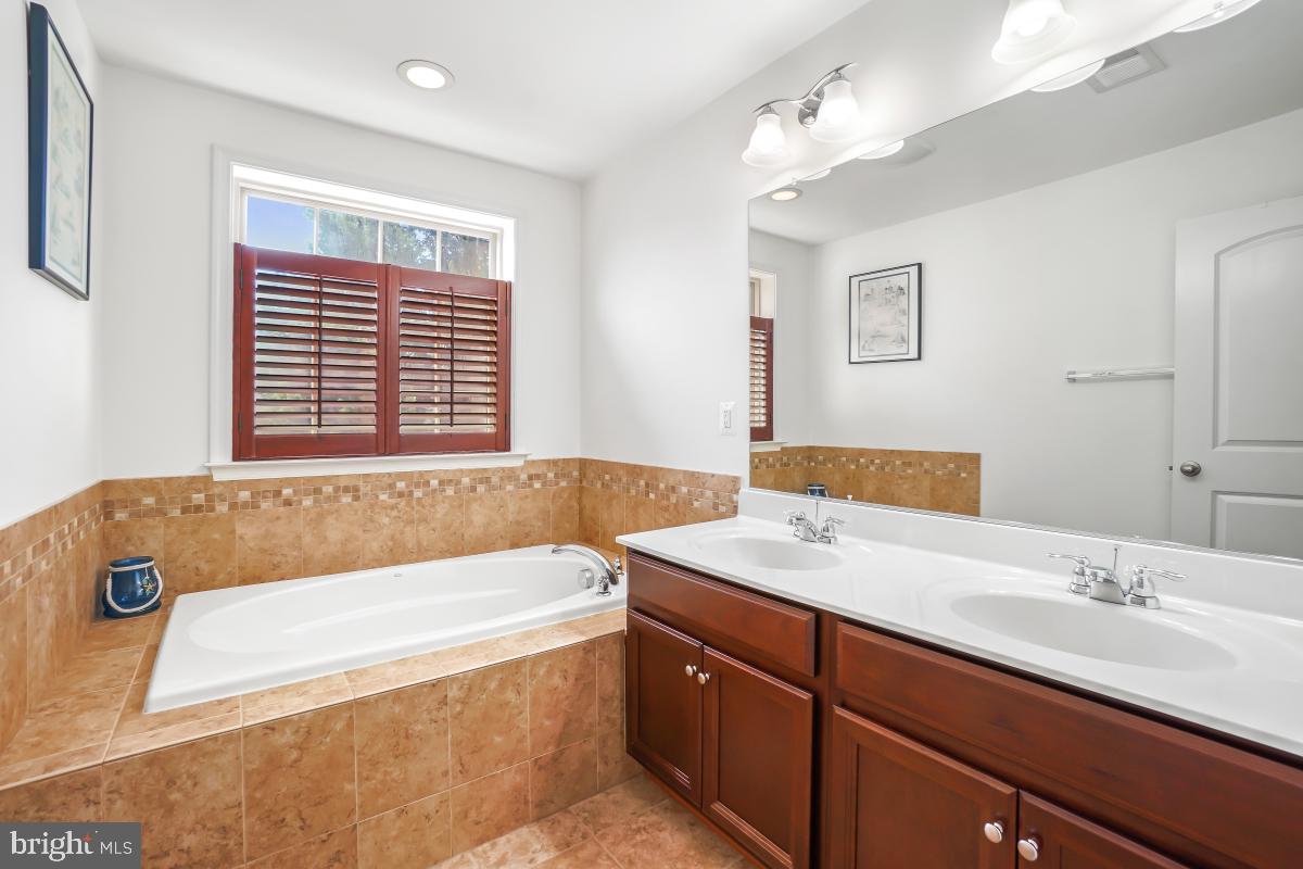 OCCOQUAN HEIGHTS - Residential