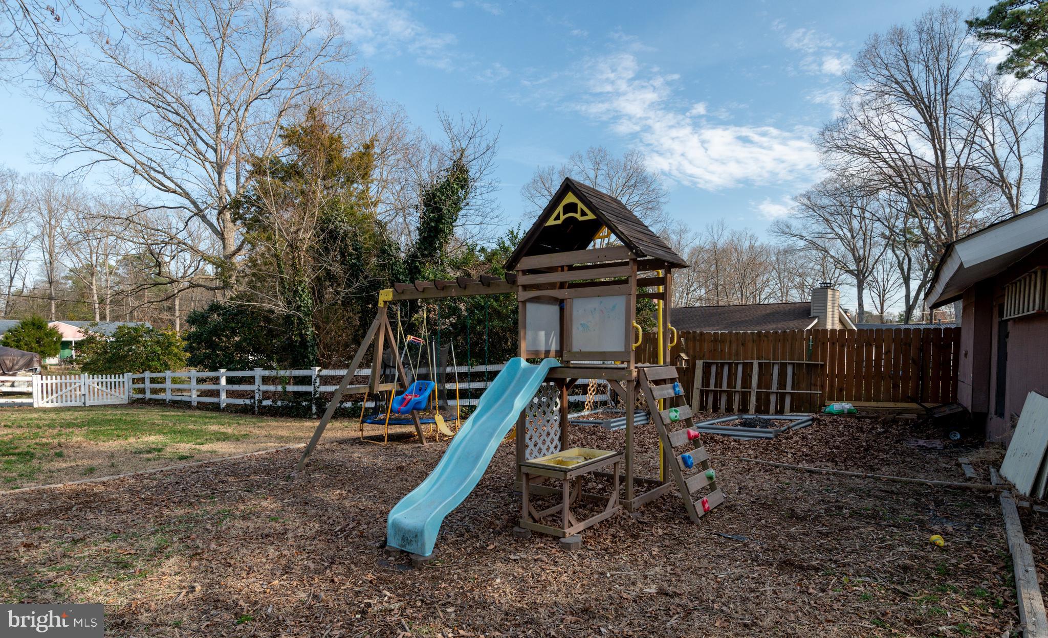 SAINT ANDREWS ES - Residential