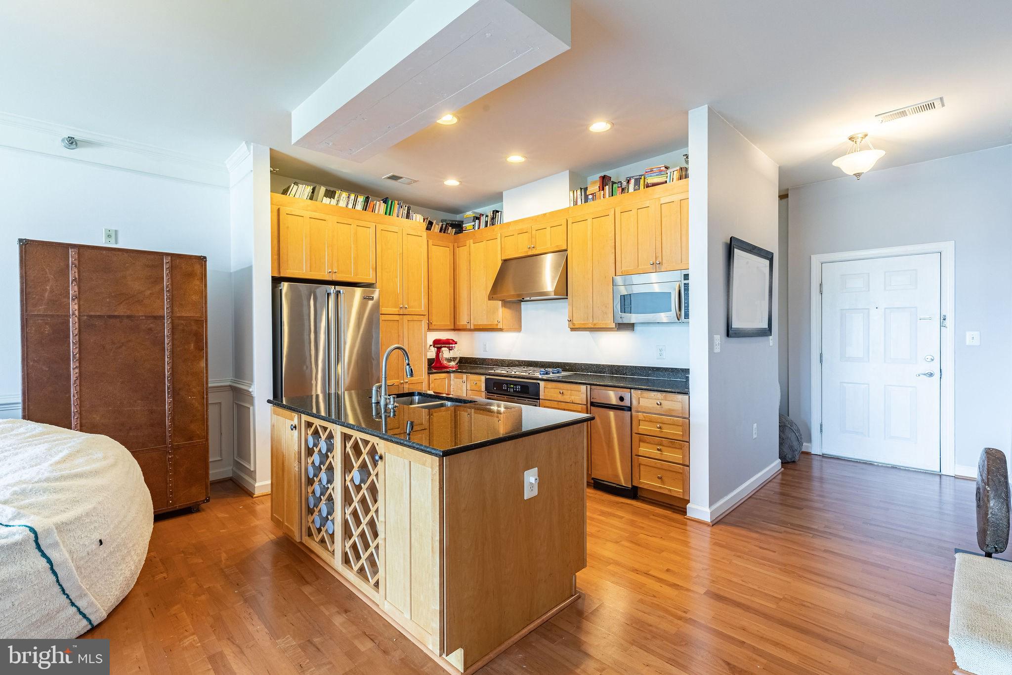 RIVER CLUB 1 AT BELMONT - Residential