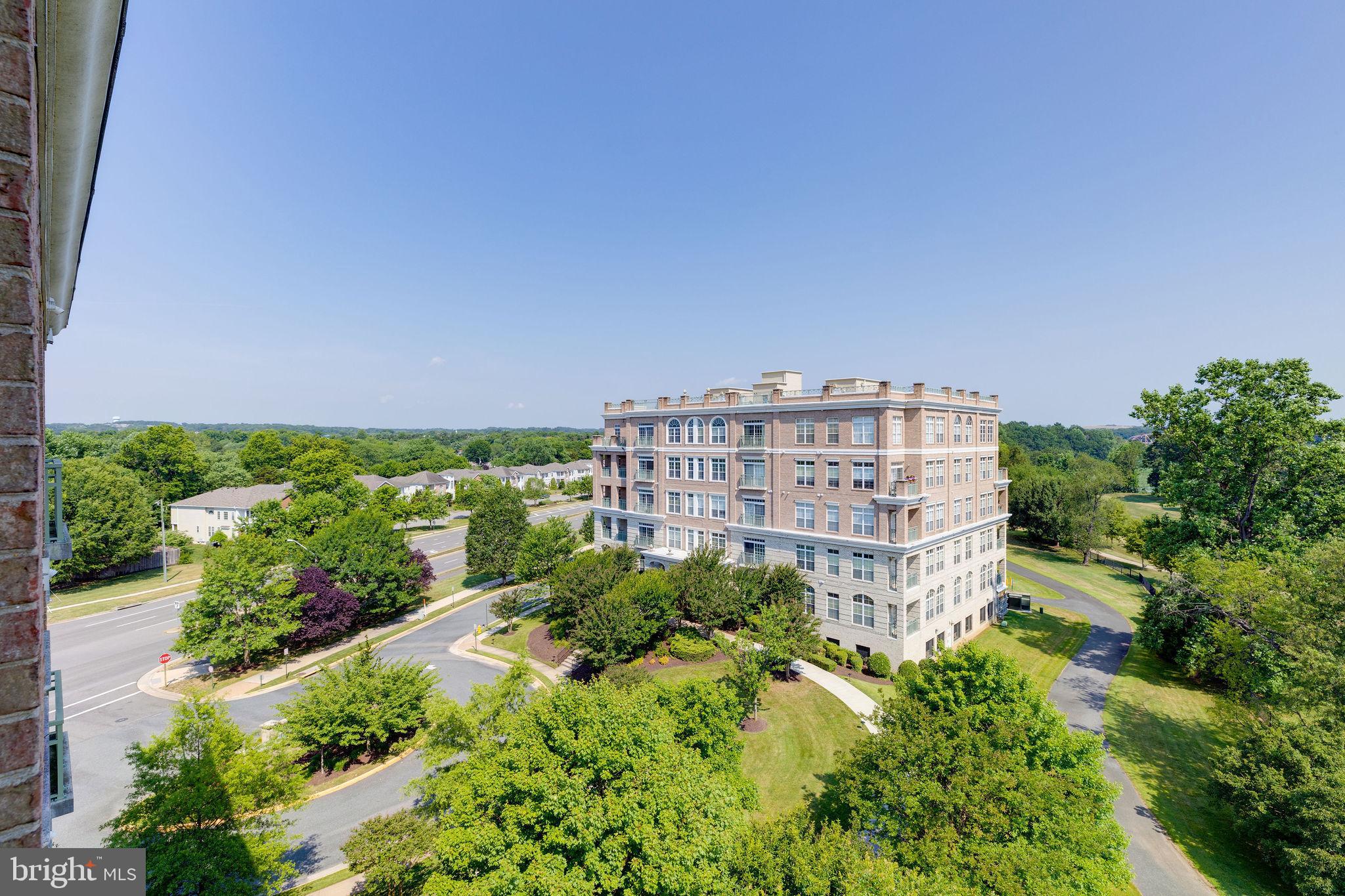 RIVER CLUB 1 AT BELMONT - Residential