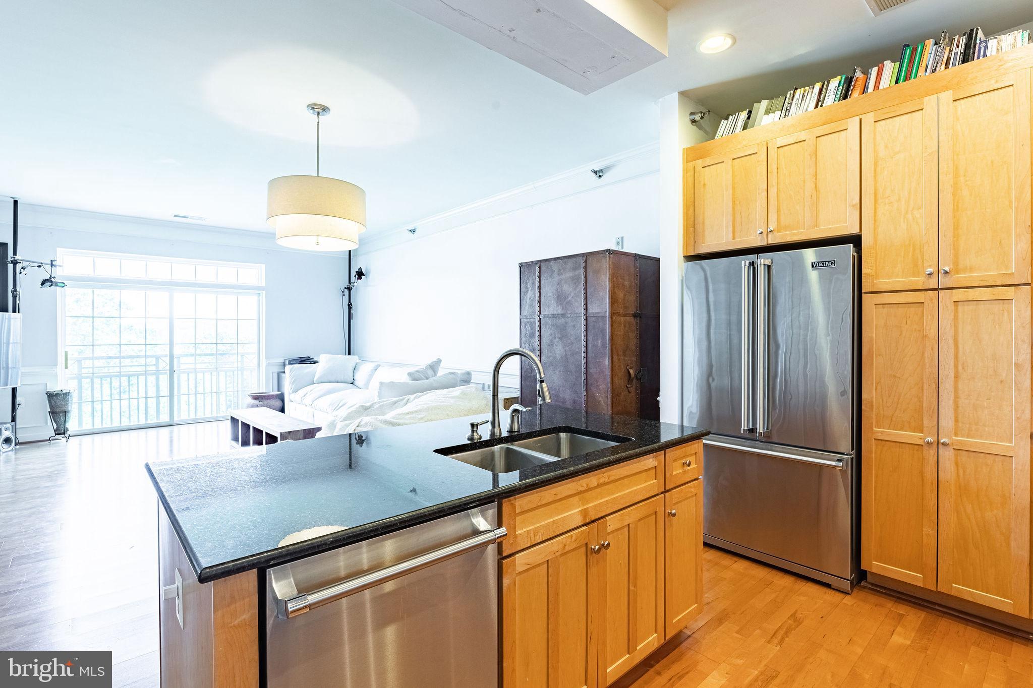 RIVER CLUB 1 AT BELMONT - Residential