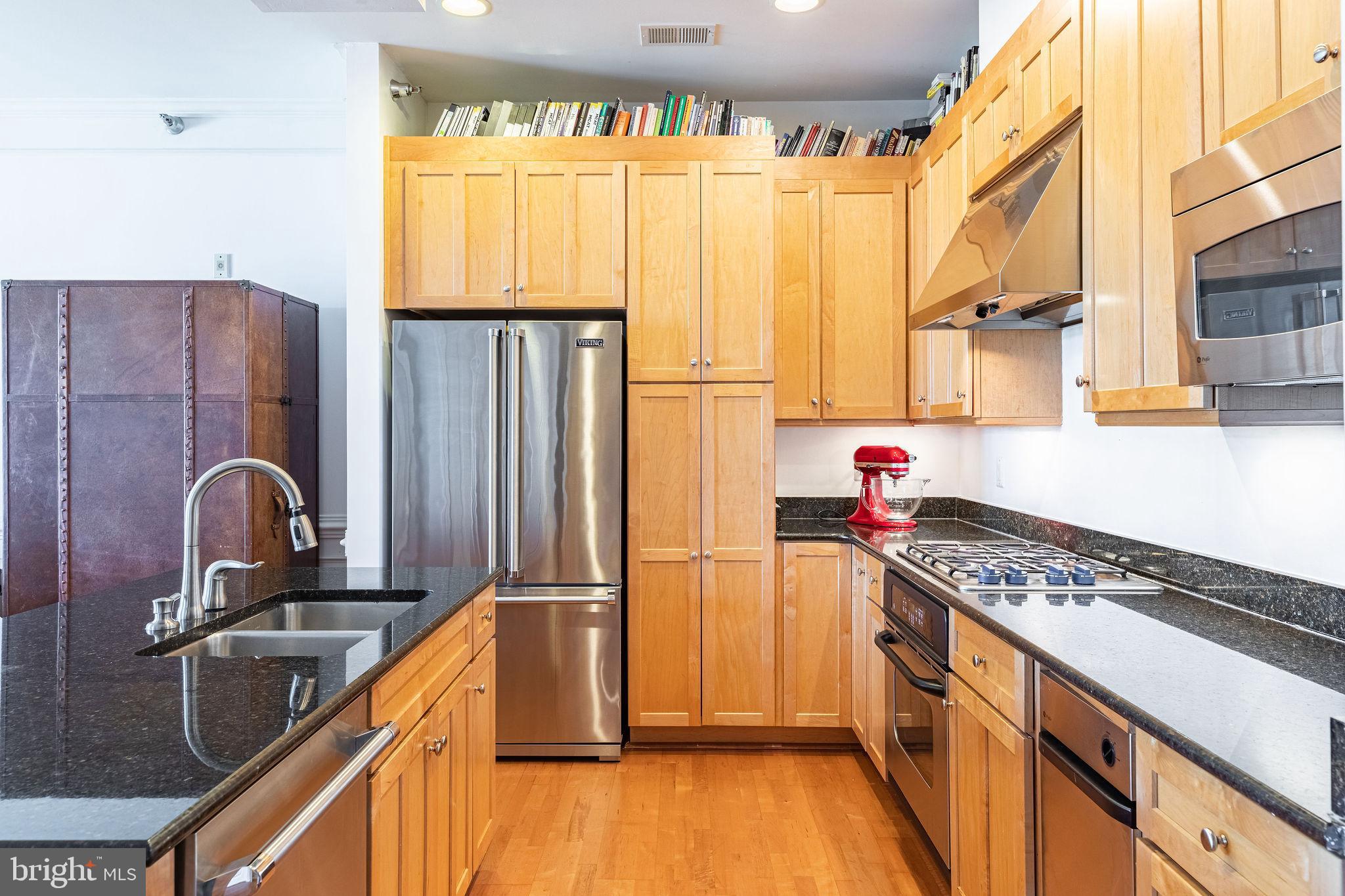 RIVER CLUB 1 AT BELMONT - Residential