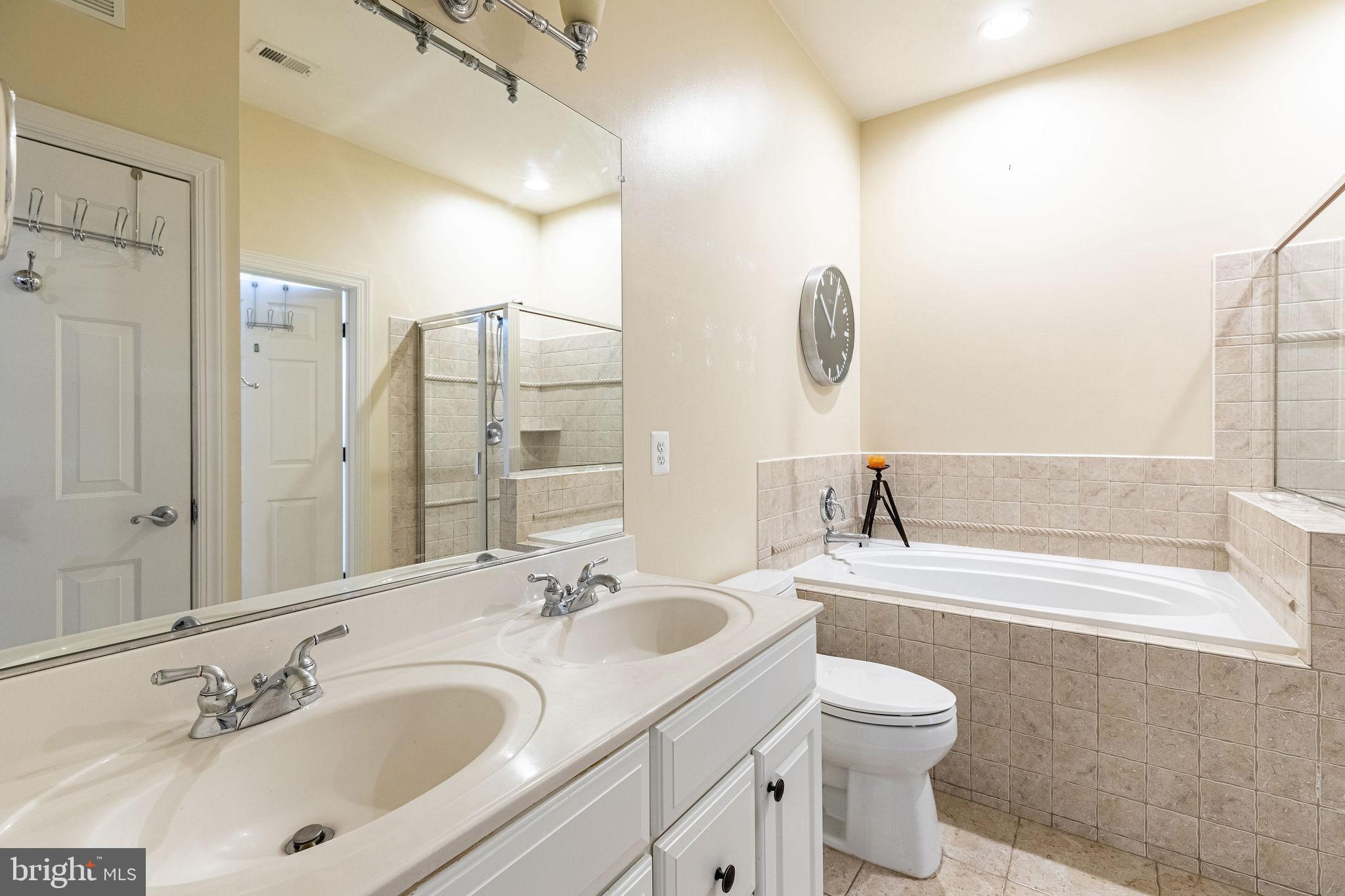 RIVER CLUB 1 AT BELMONT - Residential