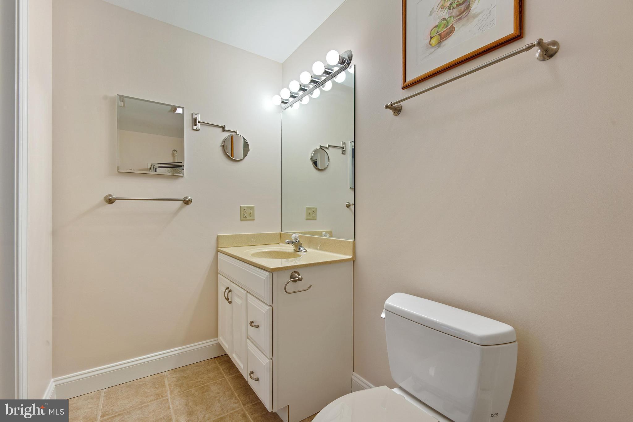 PINEY NECK - Residential