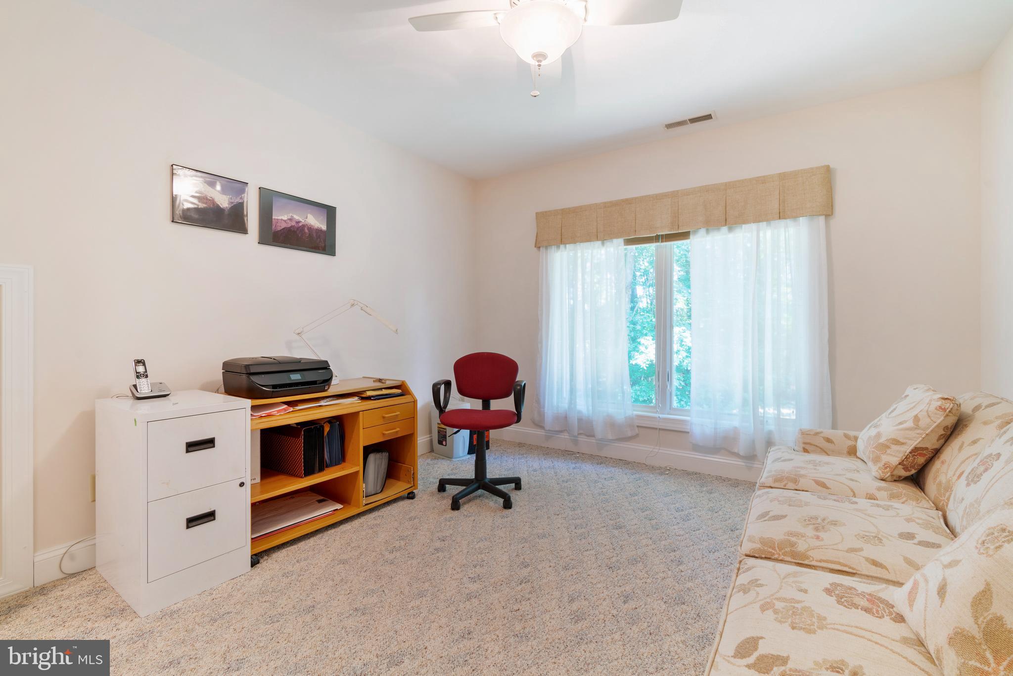 PINEY NECK - Residential