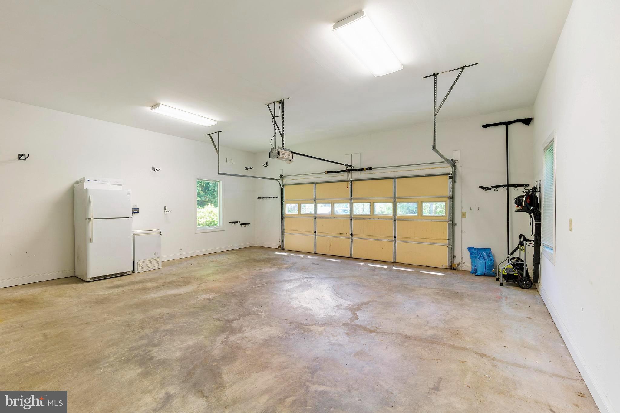 PINEY NECK - Residential