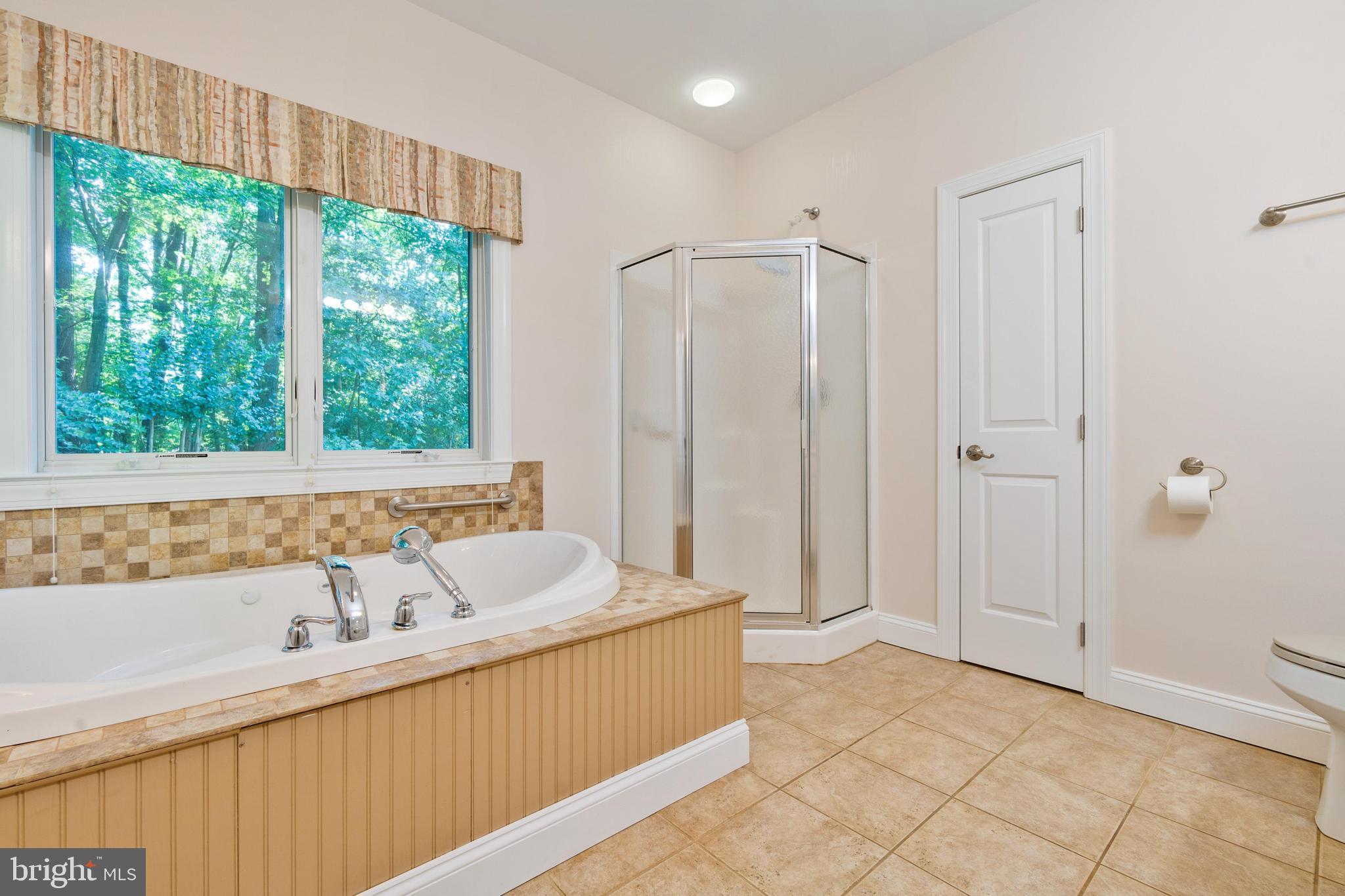 PINEY NECK - Residential