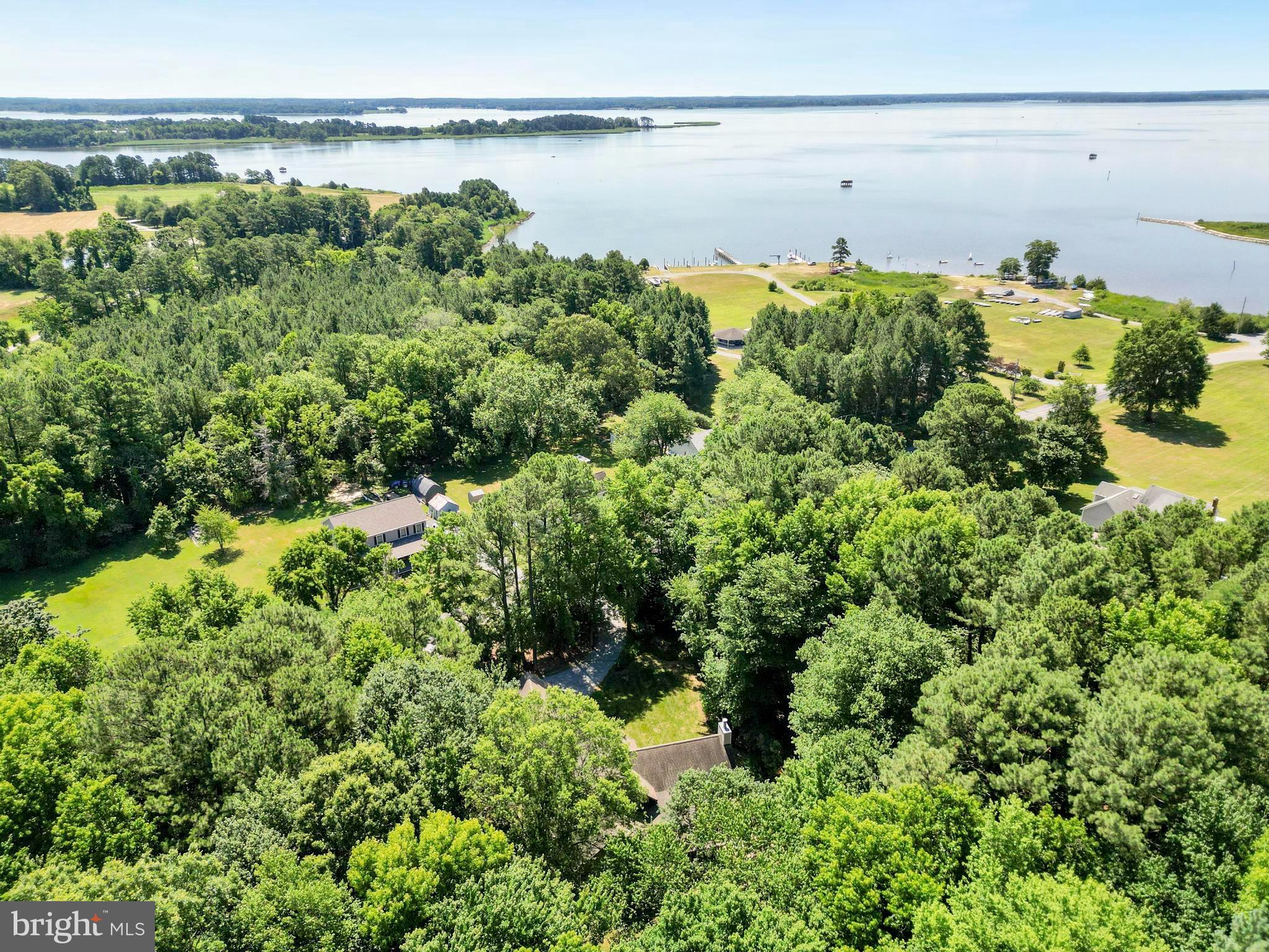 PINEY NECK - Residential