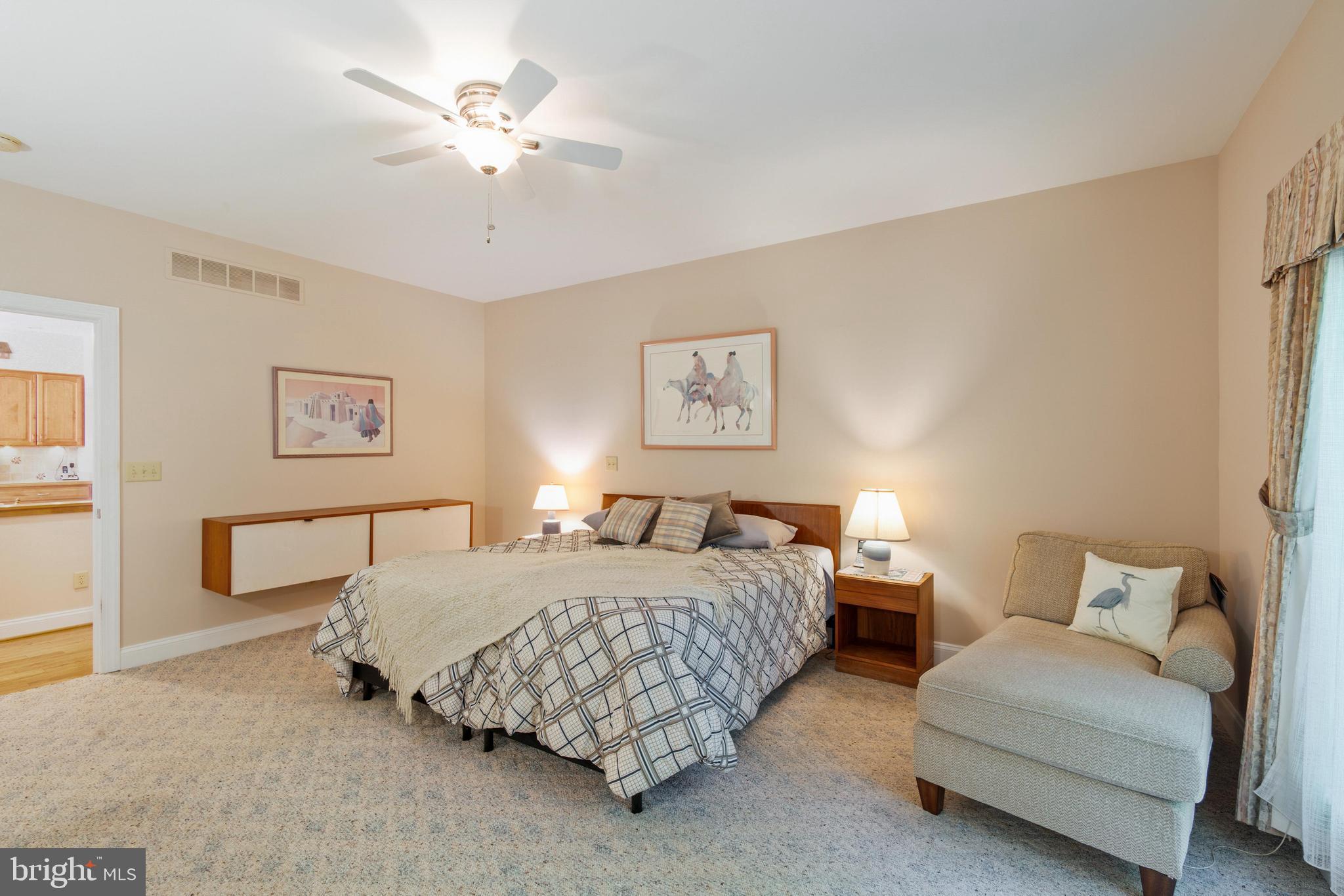 PINEY NECK - Residential