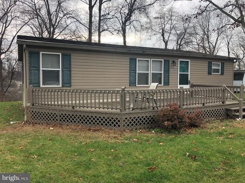 Photo of 187 SUN VALLEY RD, ELIZABETHTOWN, PA 17022 (MLS # PALA2028732)