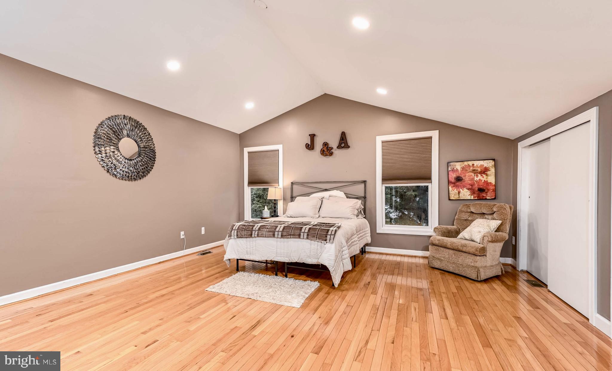 POTOMAC LAKES - Residential