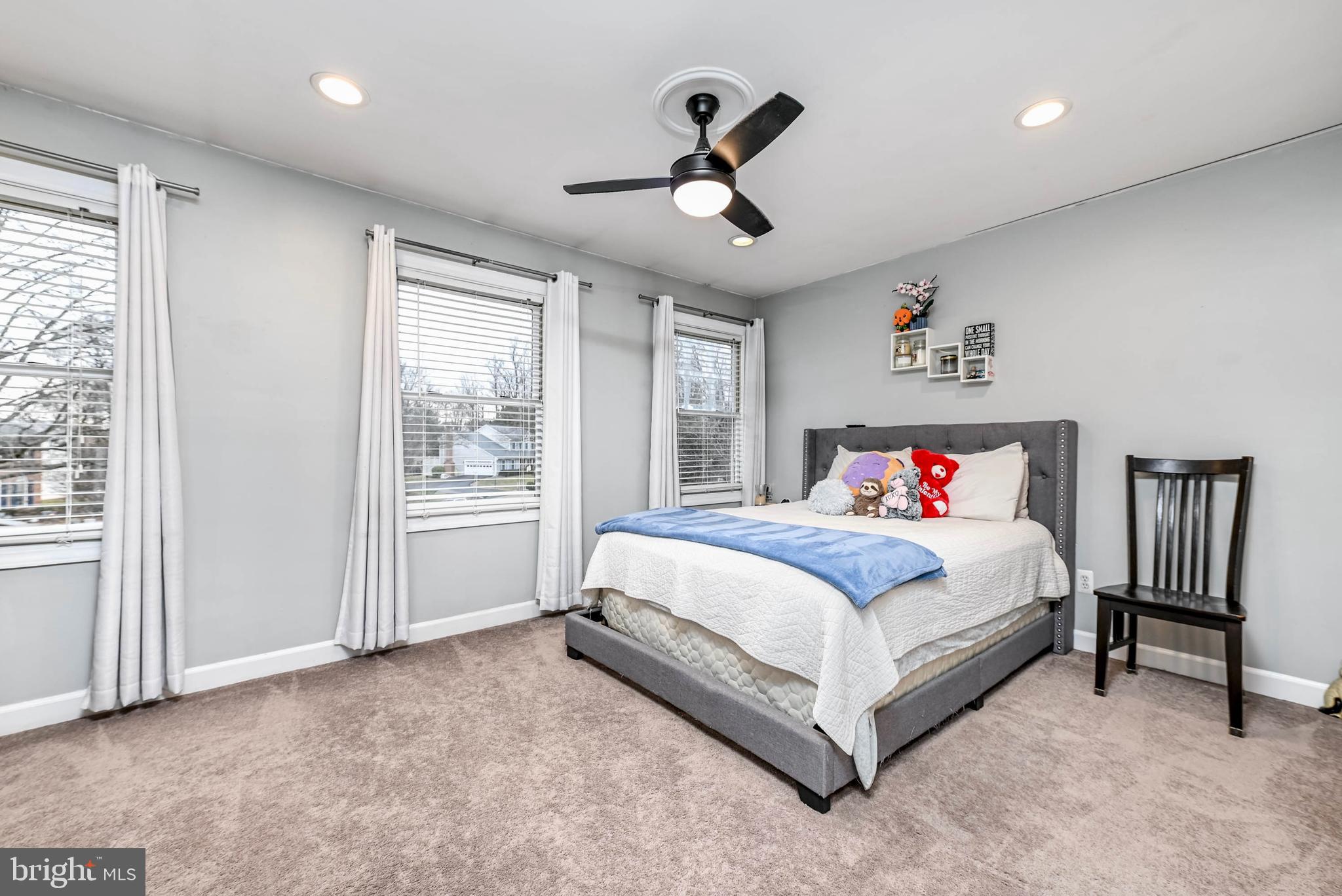 POTOMAC LAKES - Residential