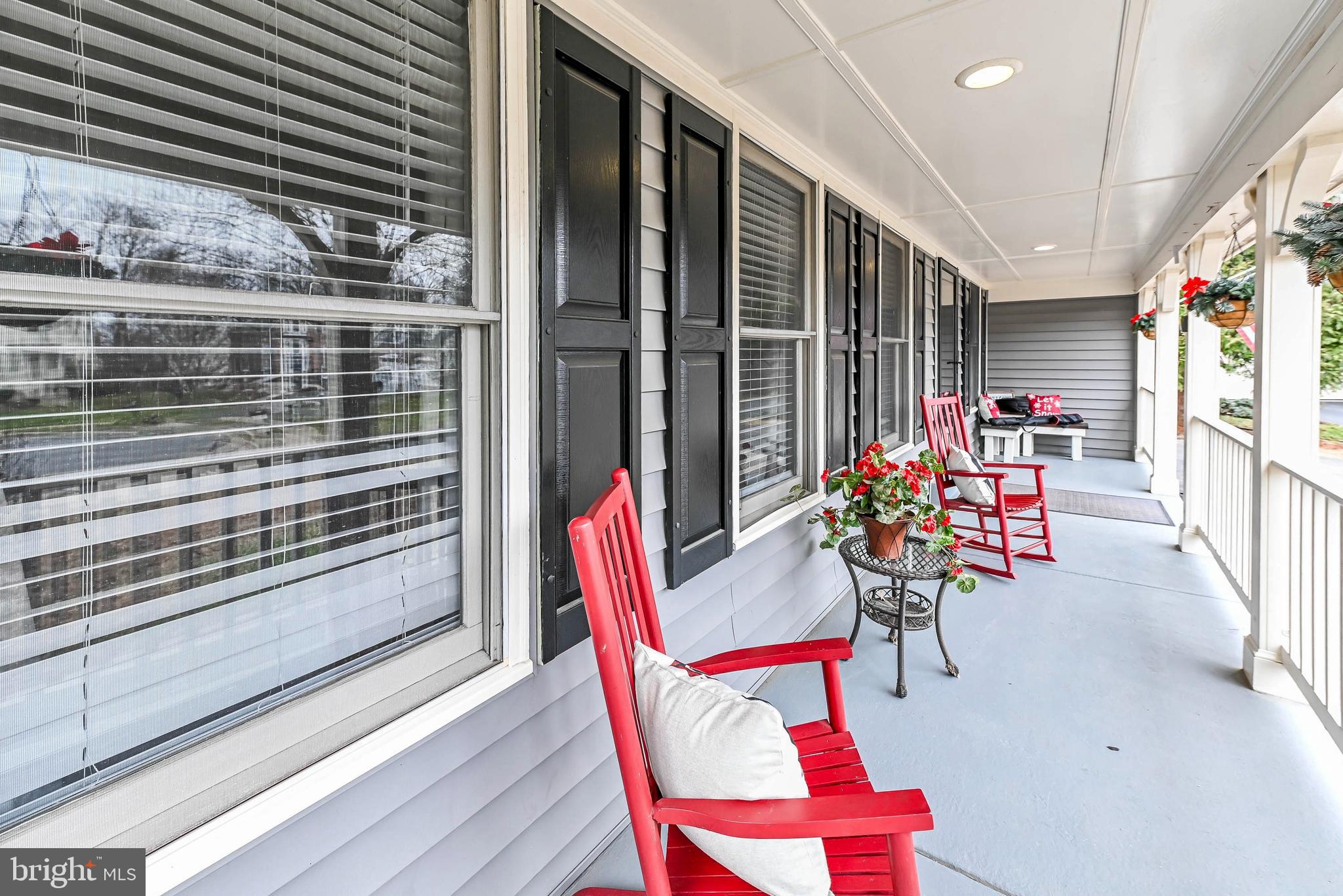 POTOMAC LAKES - Residential