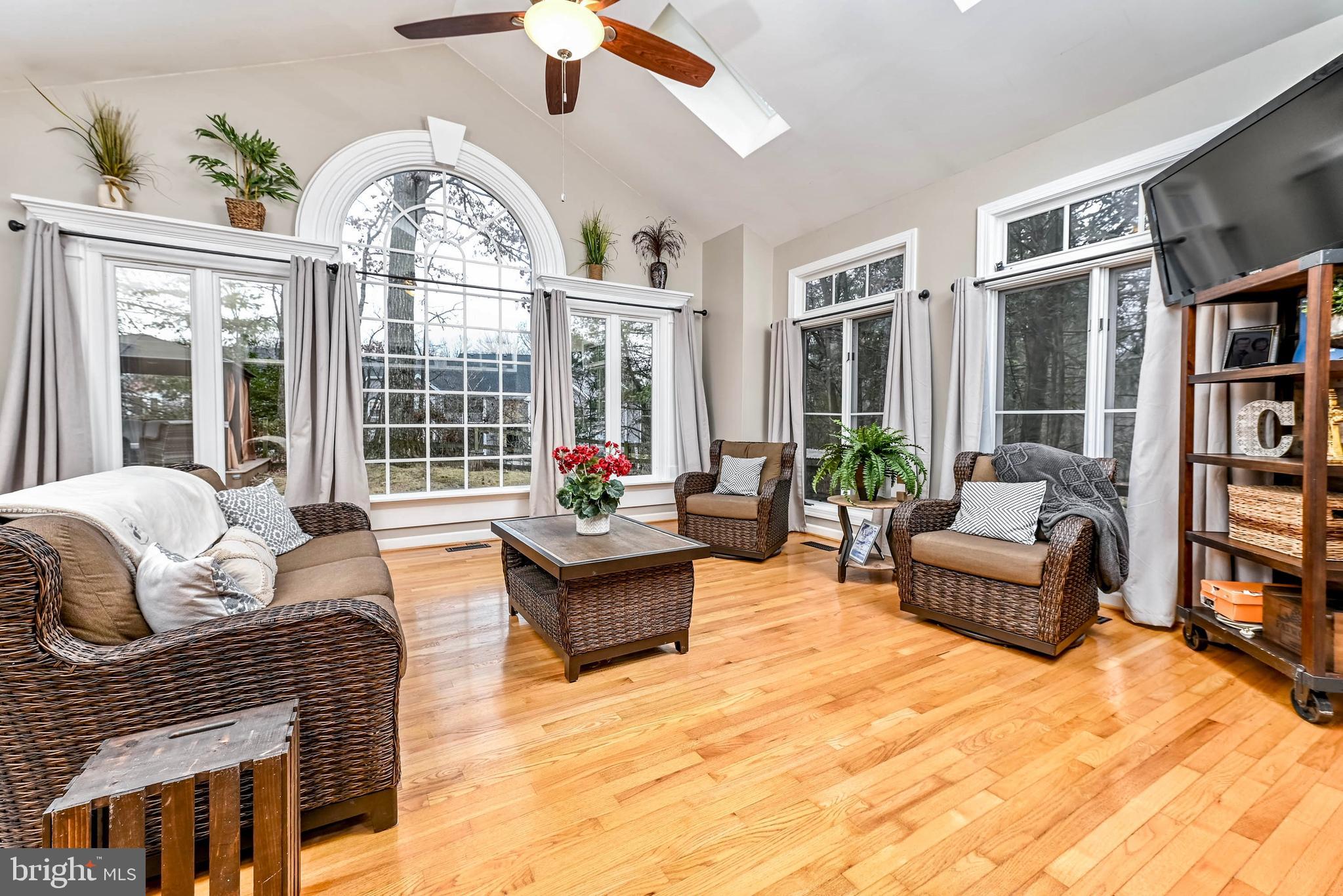 POTOMAC LAKES - Residential