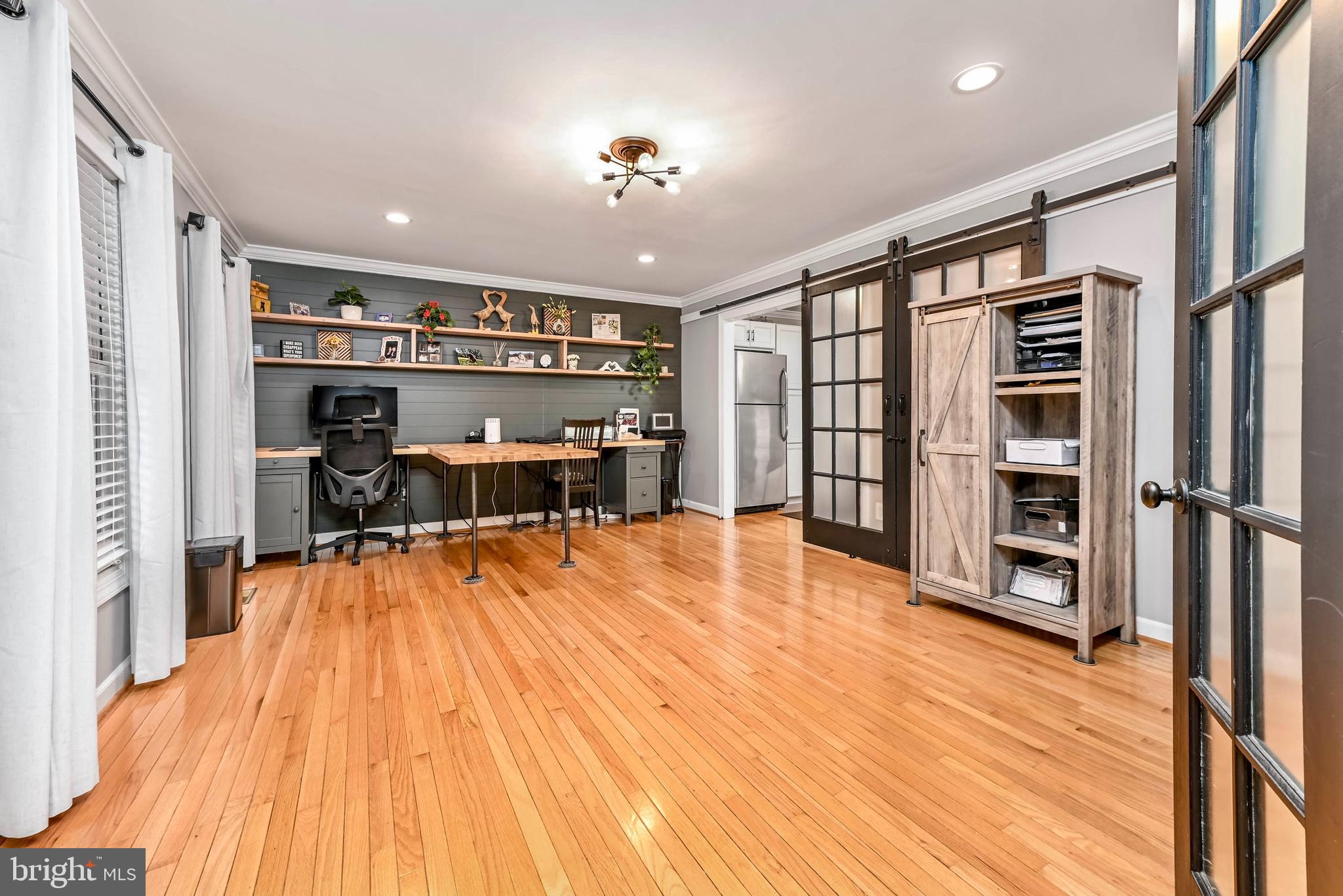 POTOMAC LAKES - Residential