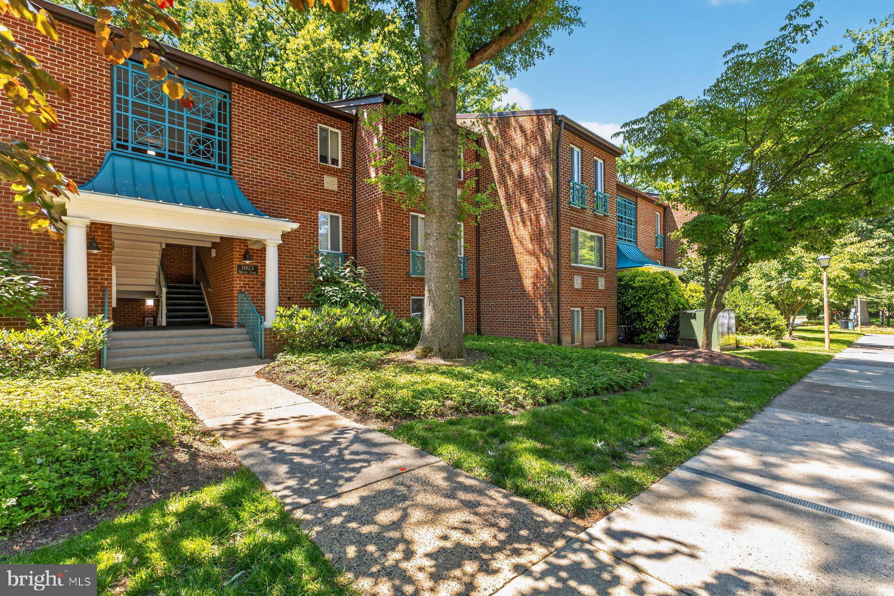 11823 BRETON COURT 1A