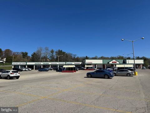 Photo of 1805 S Limekiln Pike, DRESHER, PA 19025 (MLS # PAMC2174944)