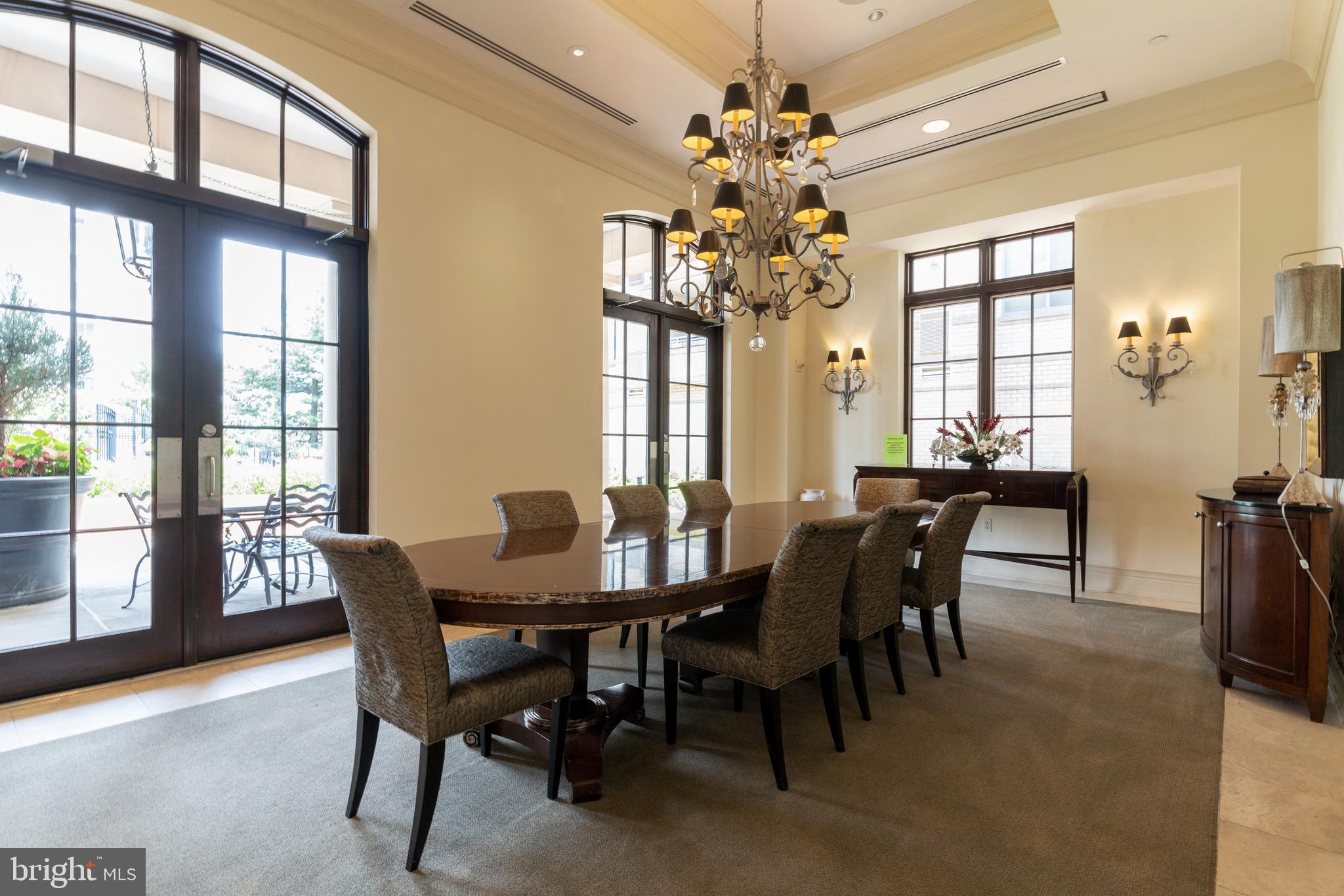 GALLERY AT WHITE FLINT - Residential