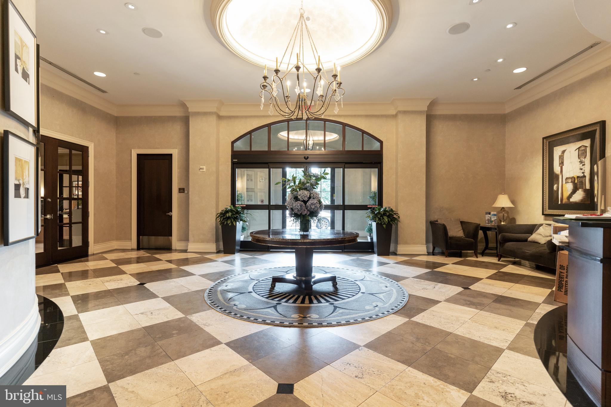 GALLERY AT WHITE FLINT - Residential