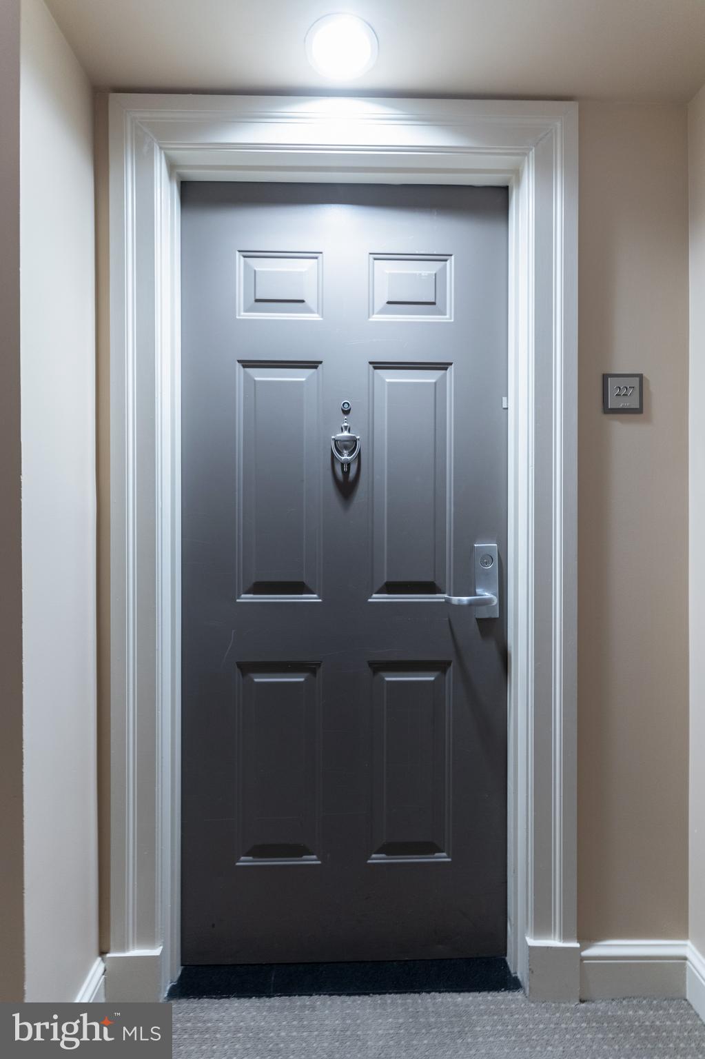 GALLERY AT WHITE FLINT - Residential