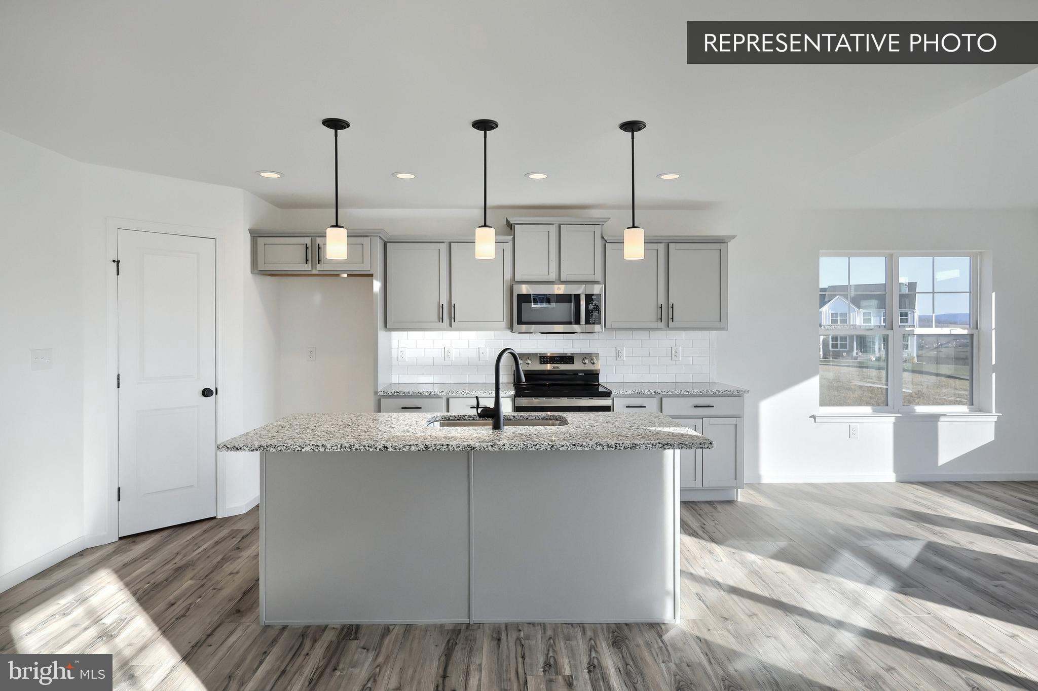 SUMMIT RIDGE - Residential