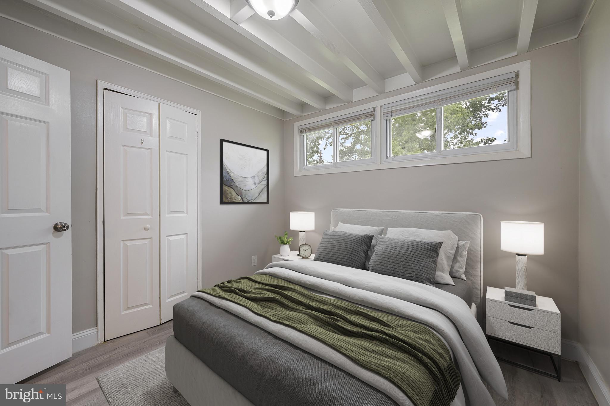 SOMERSET - Residential