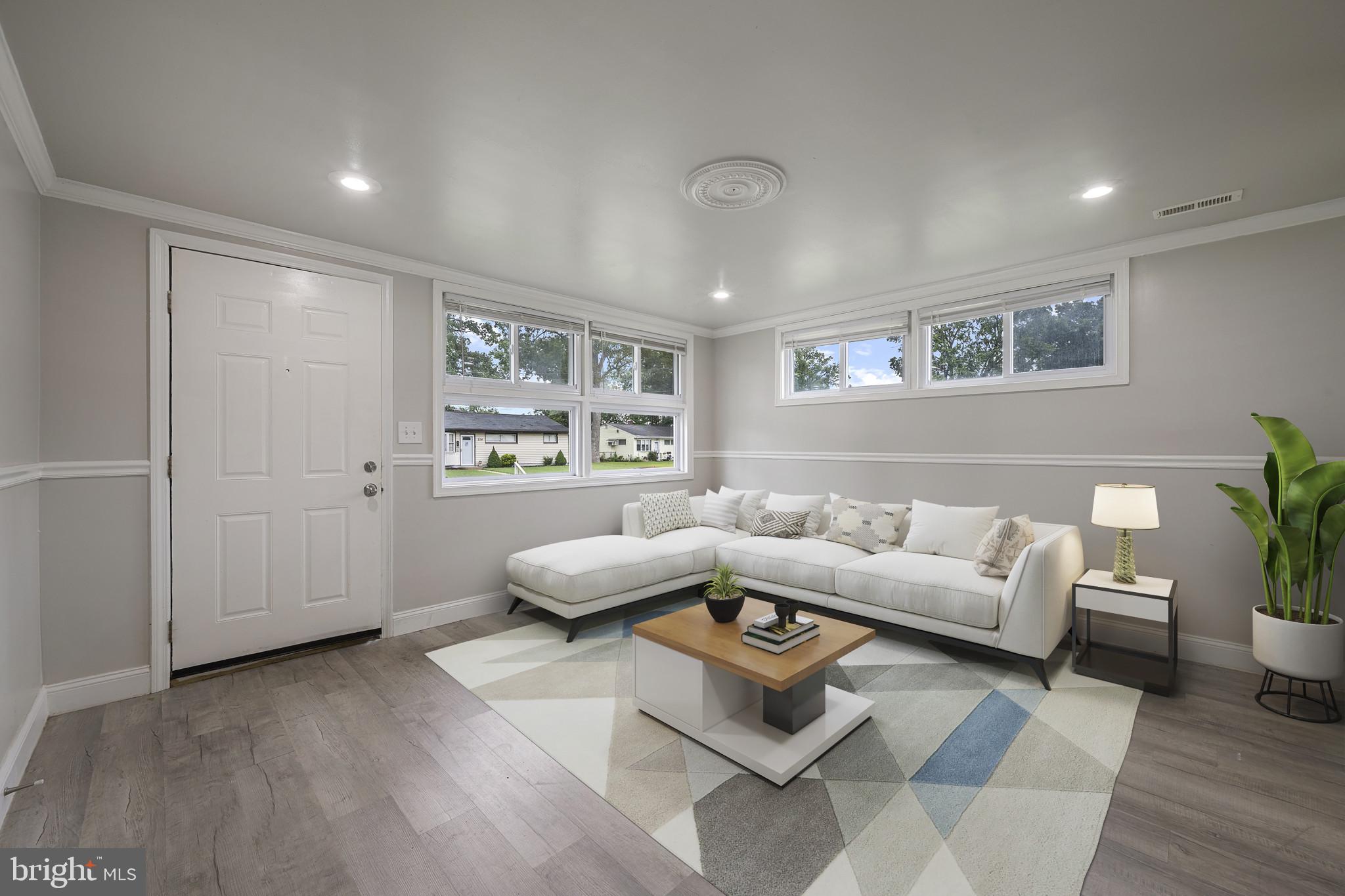 SOMERSET - Residential