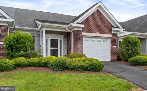 Townhouse For Sale - 9515 Airdrie Lane<br/> FREDERICKSBURG, VA 22408