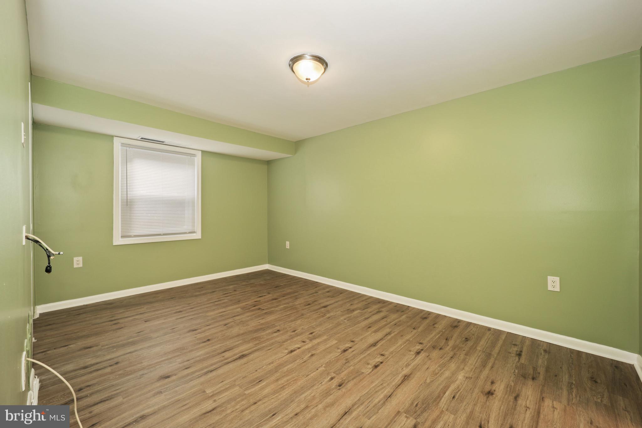 FOREST SPRING CONDO-PHAS - Residential