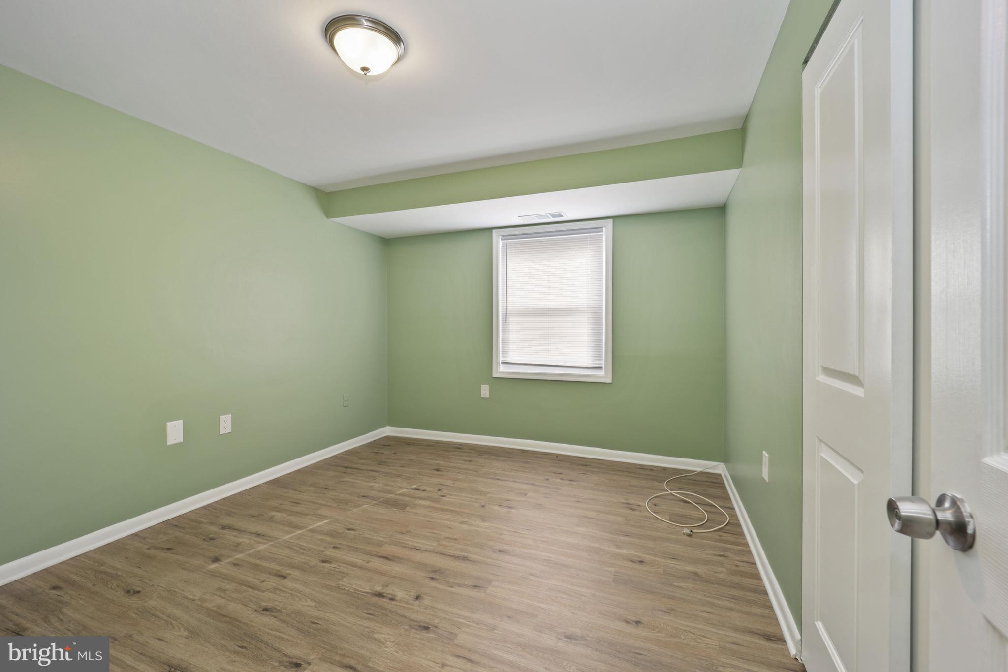 FOREST SPRING CONDO-PHAS - Residential