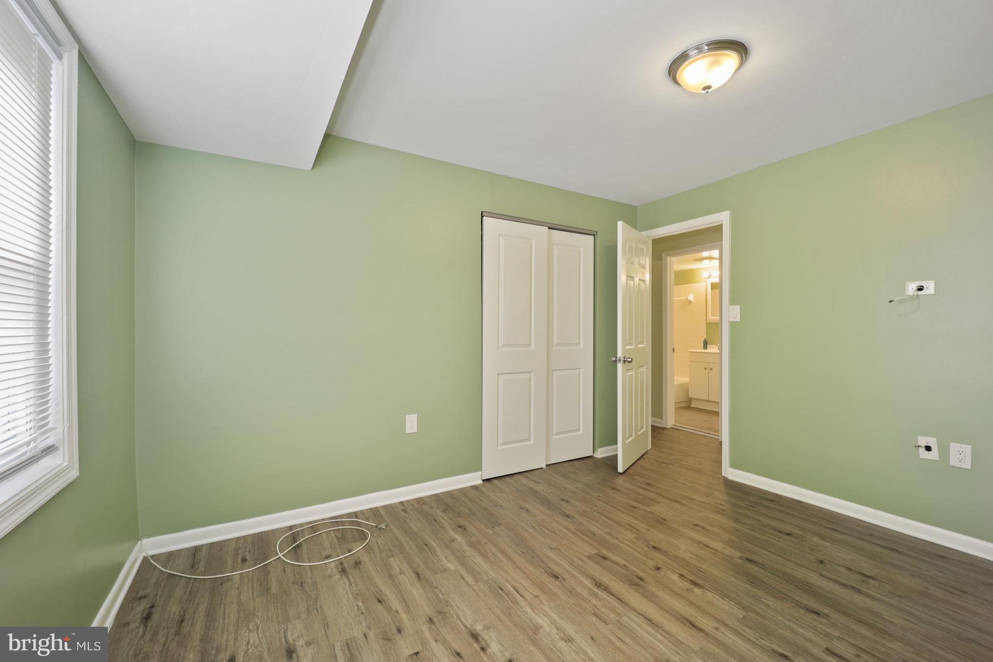 FOREST SPRING CONDO-PHAS - Residential