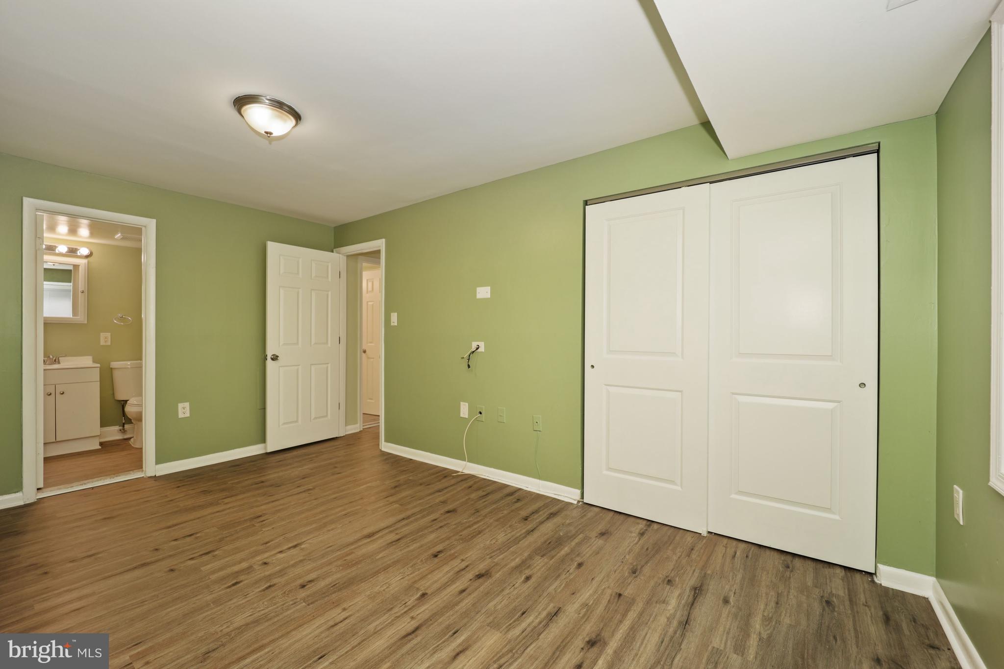 FOREST SPRING CONDO-PHAS - Residential