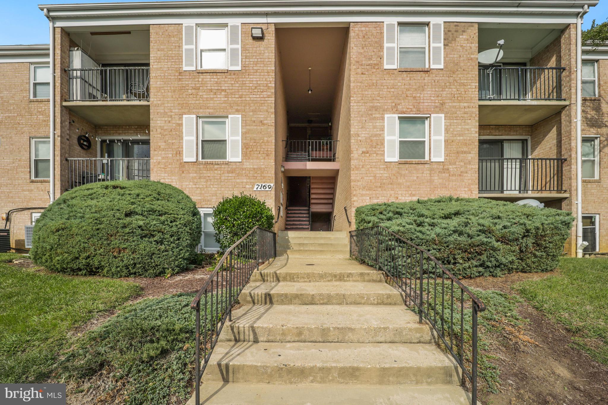 FOREST SPRING CONDO-PHAS - Residential