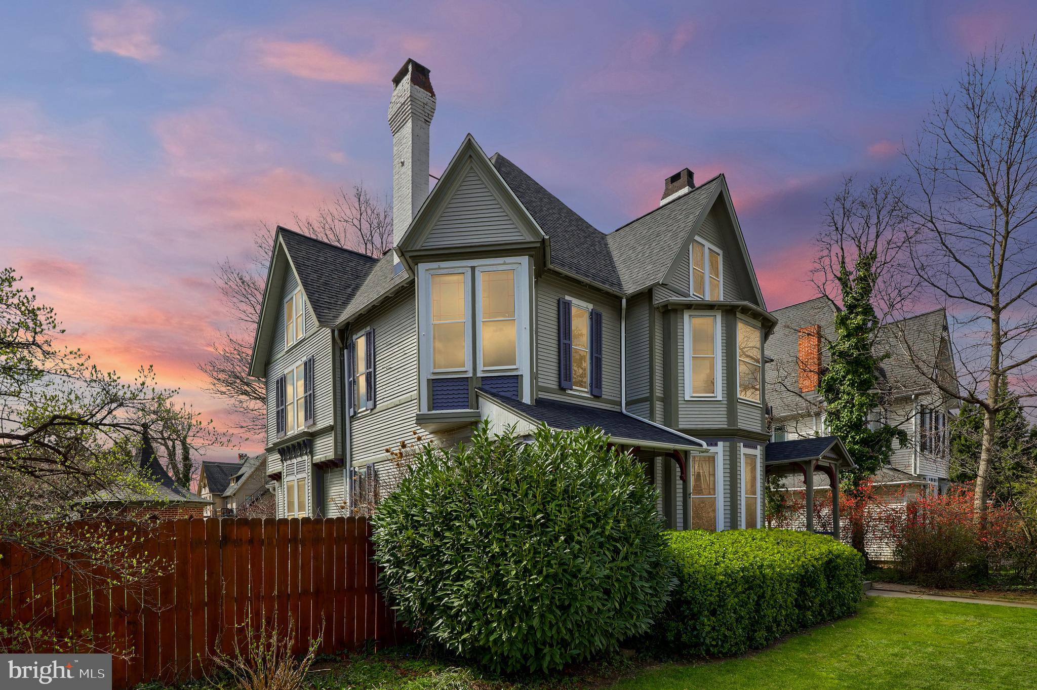 THE AVENUES - Residential