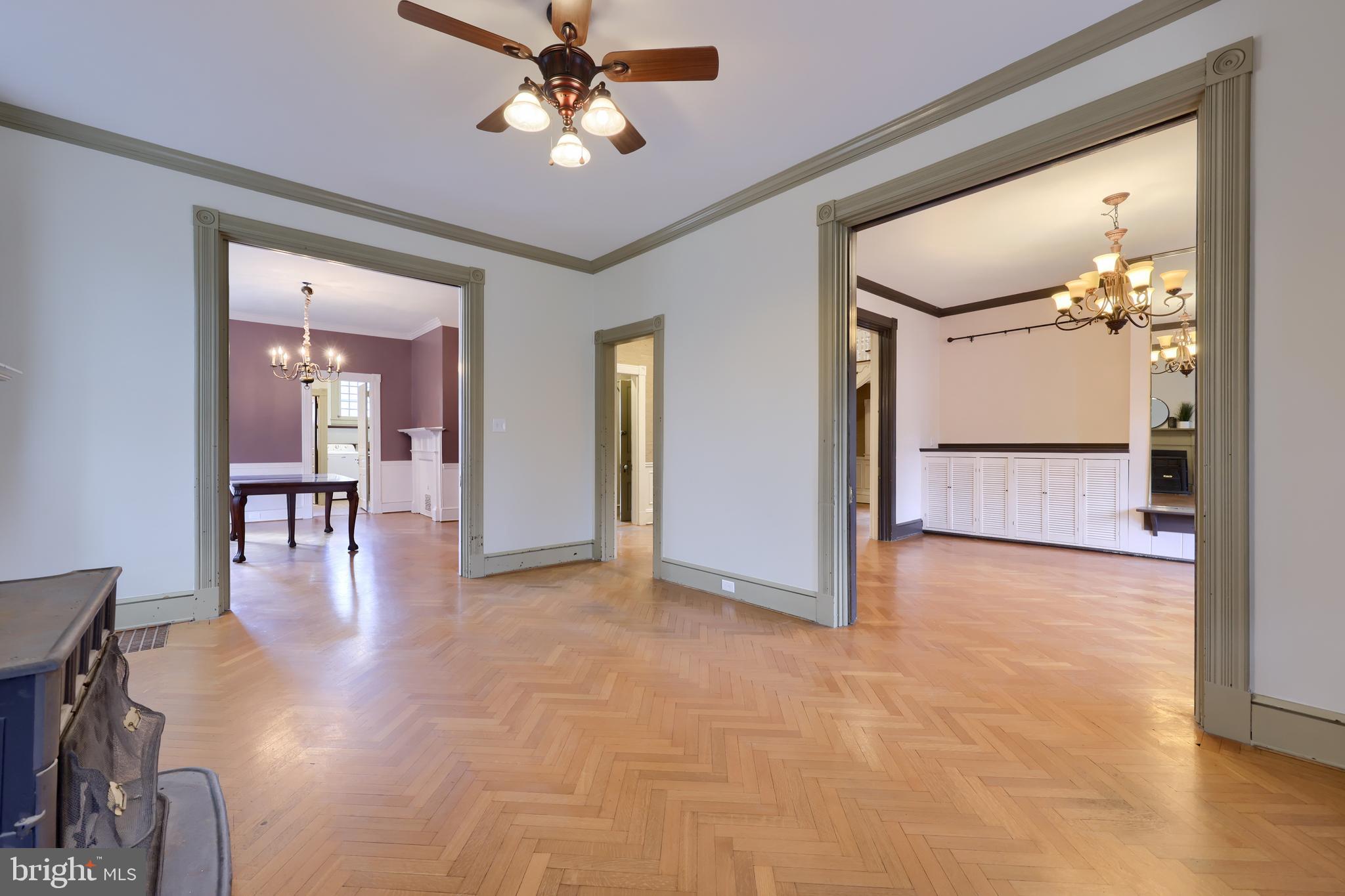 THE AVENUES - Residential