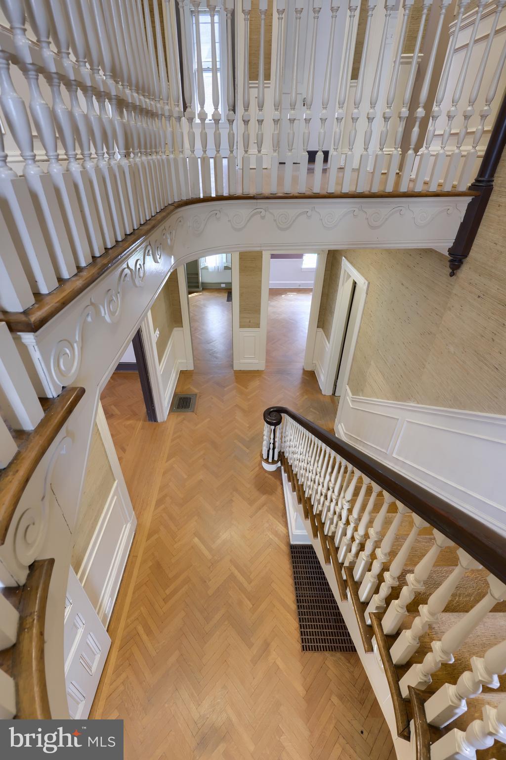 THE AVENUES - Residential
