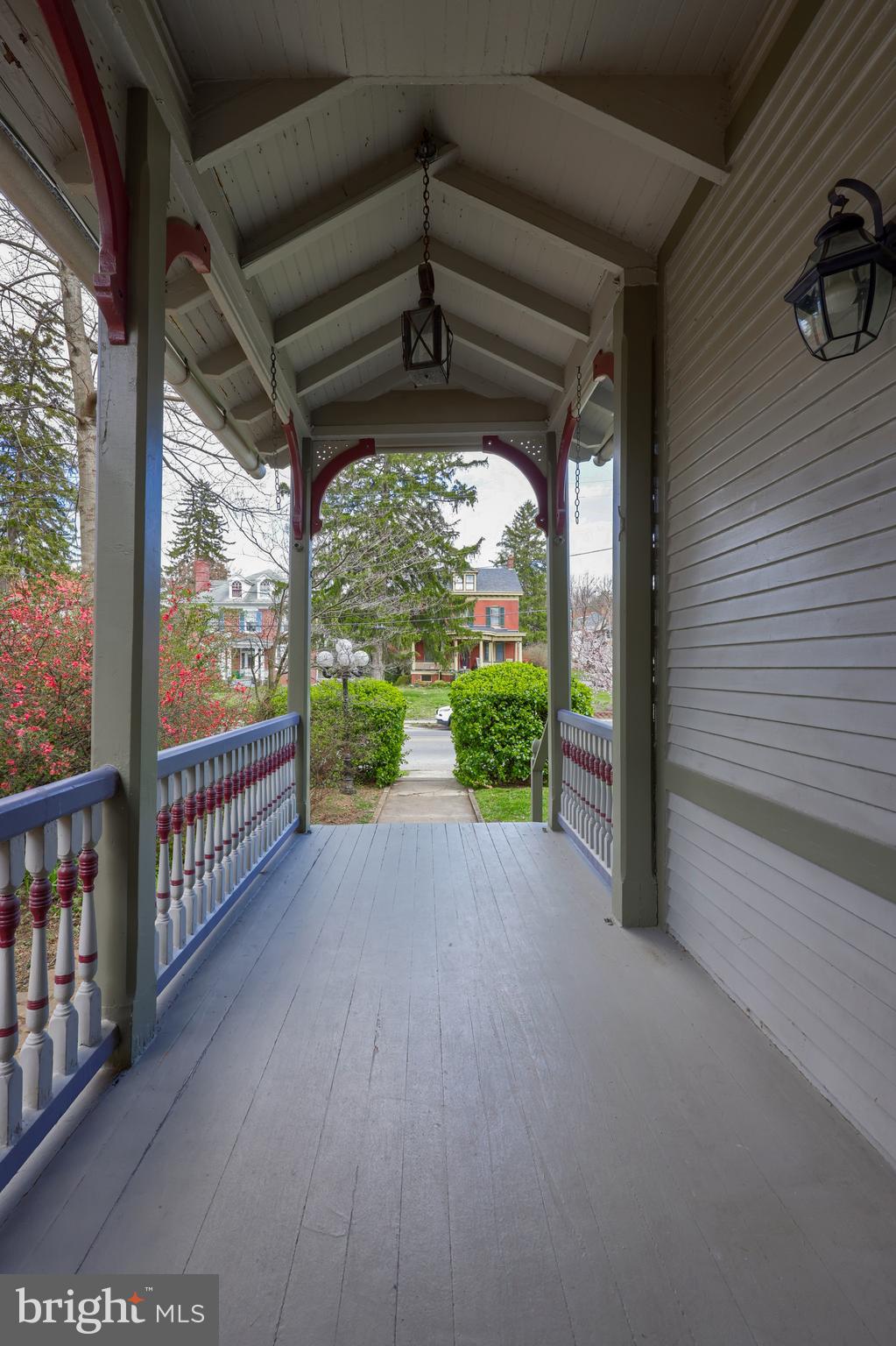 THE AVENUES - Residential