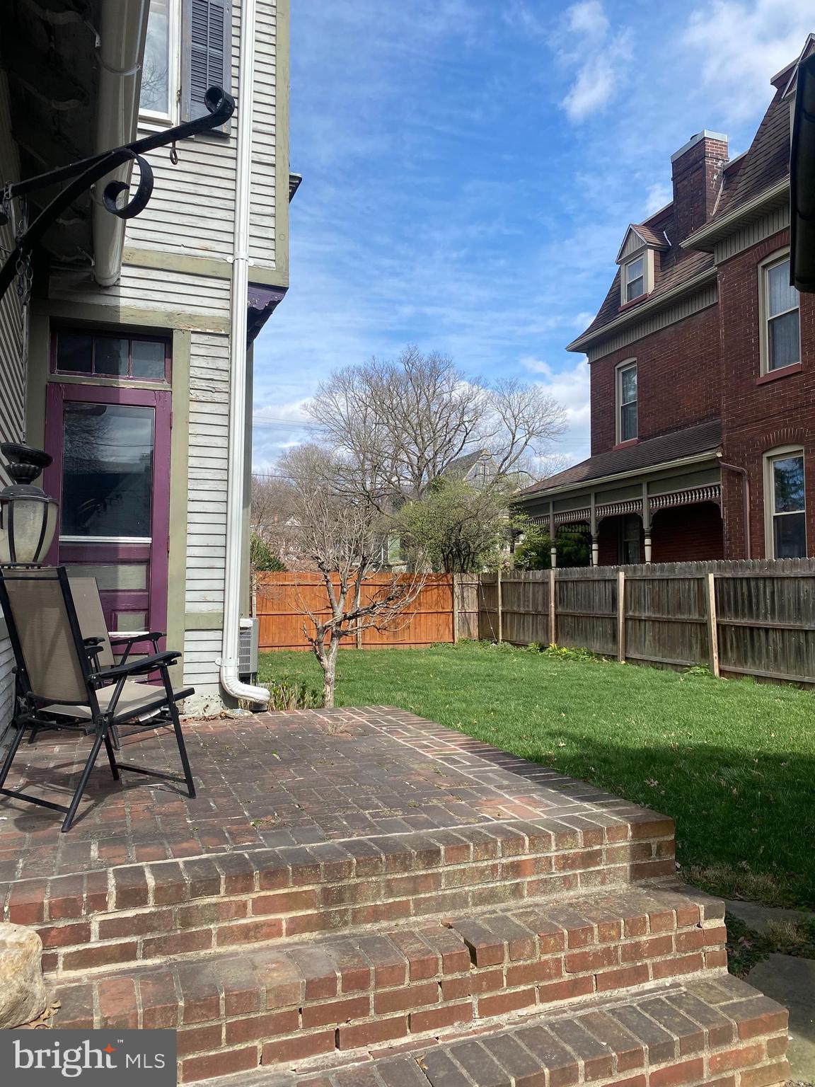 THE AVENUES - Residential