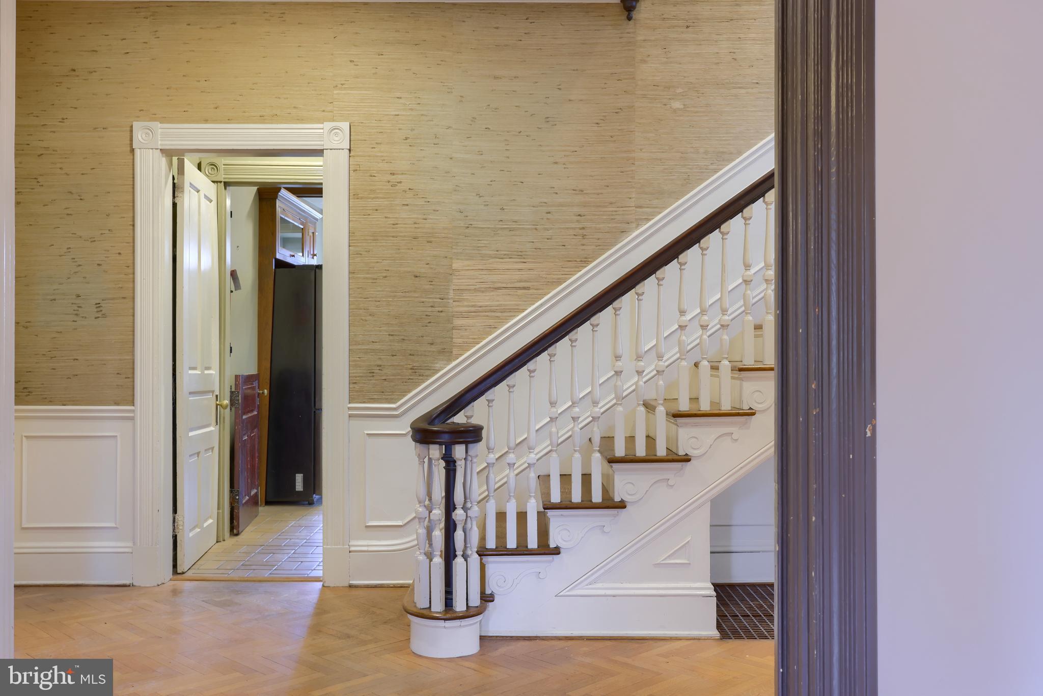 THE AVENUES - Residential