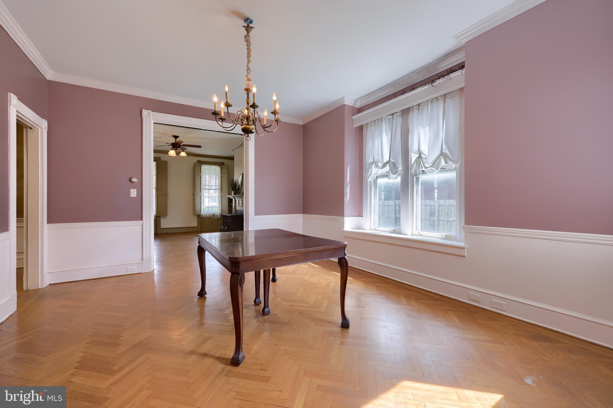 THE AVENUES - Residential
