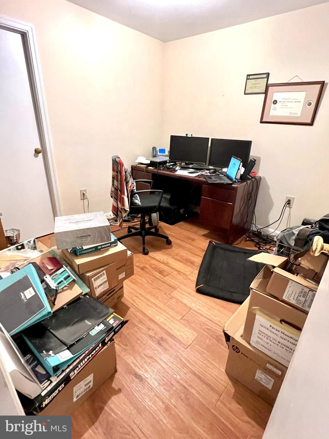 COUNTRY CREEK - Residential Lease