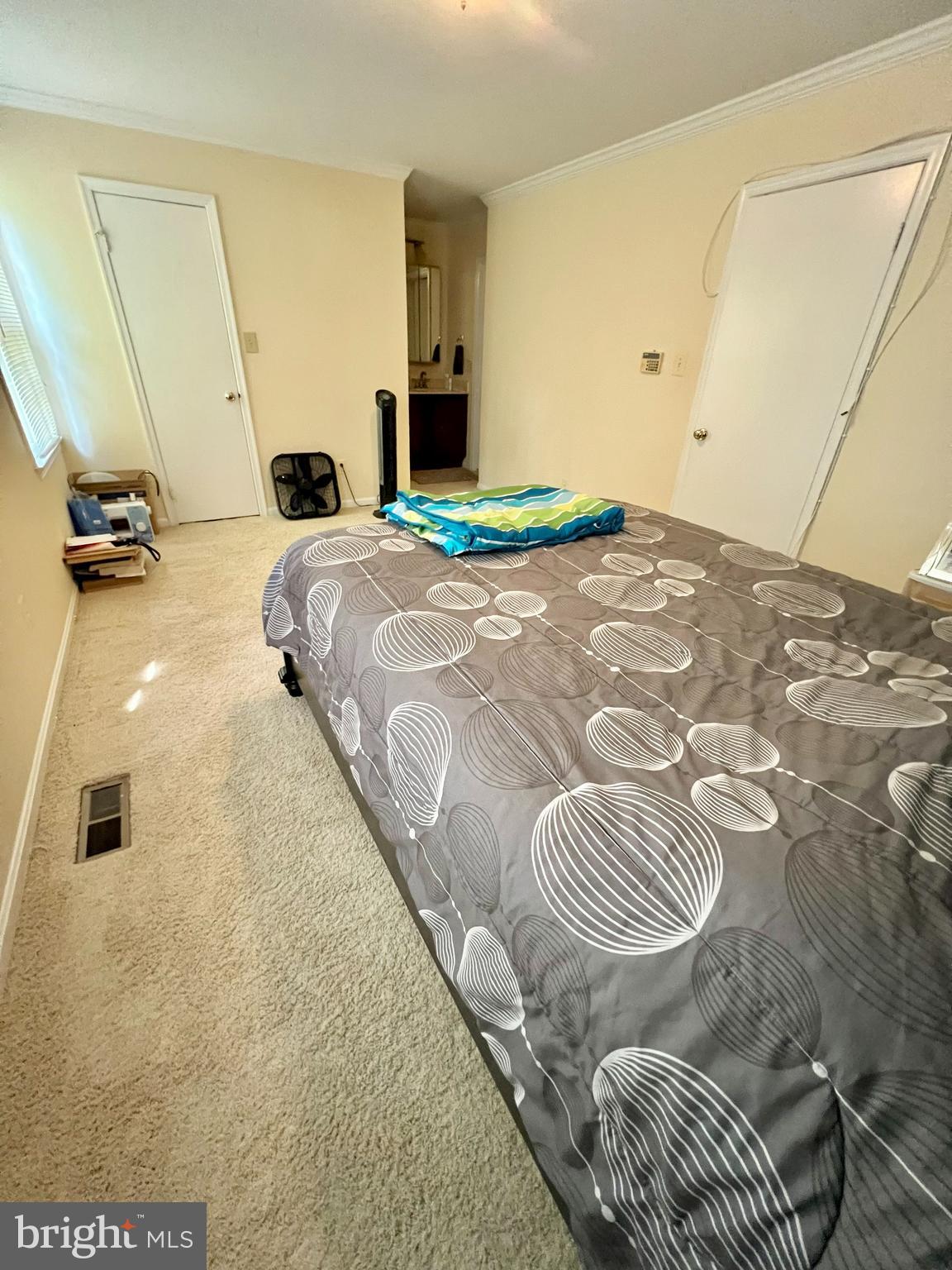 COUNTRY CREEK - Residential Lease